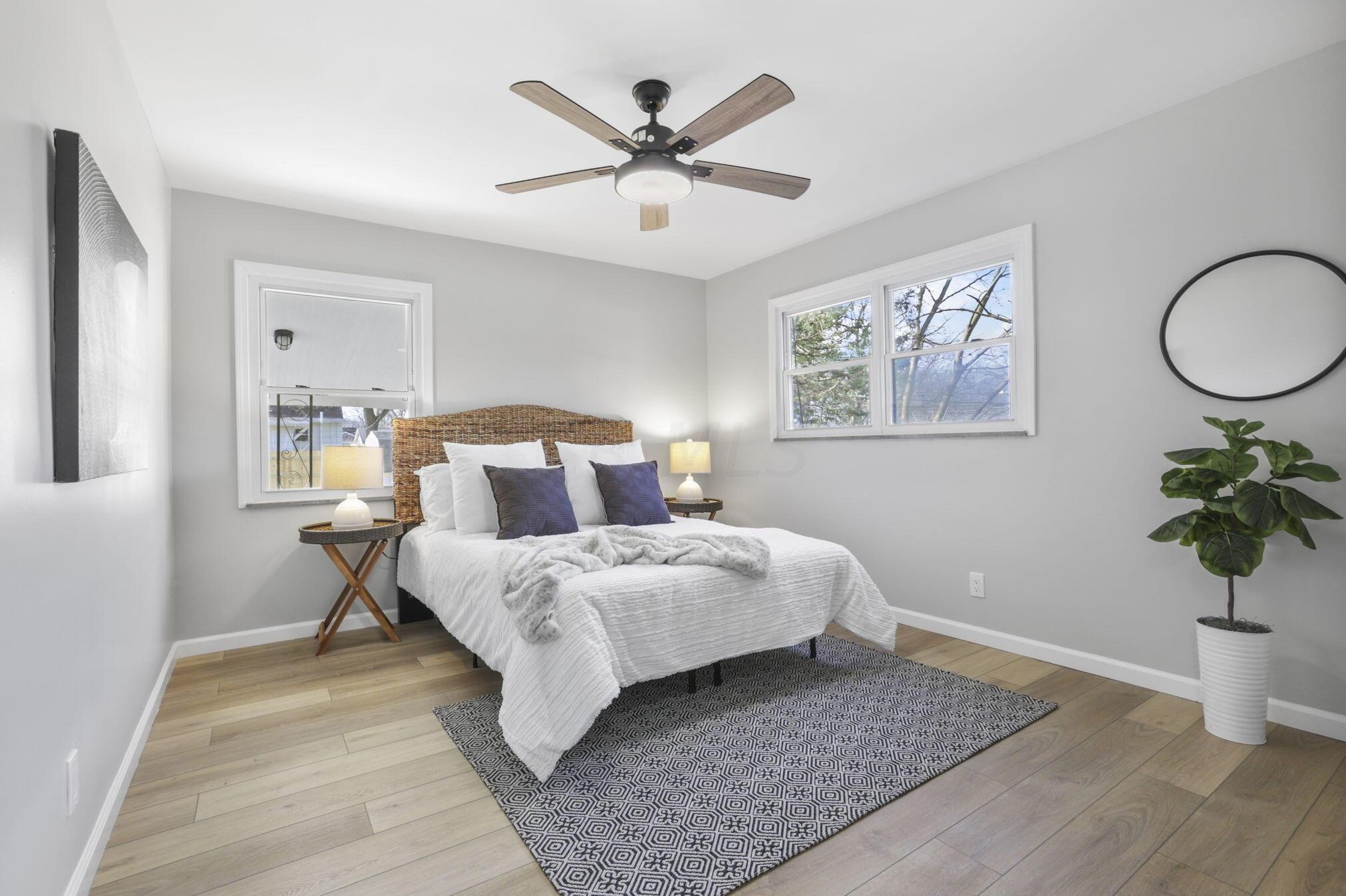 2265 Edgevale Rd, Columbus OH  43221-1216 exterior