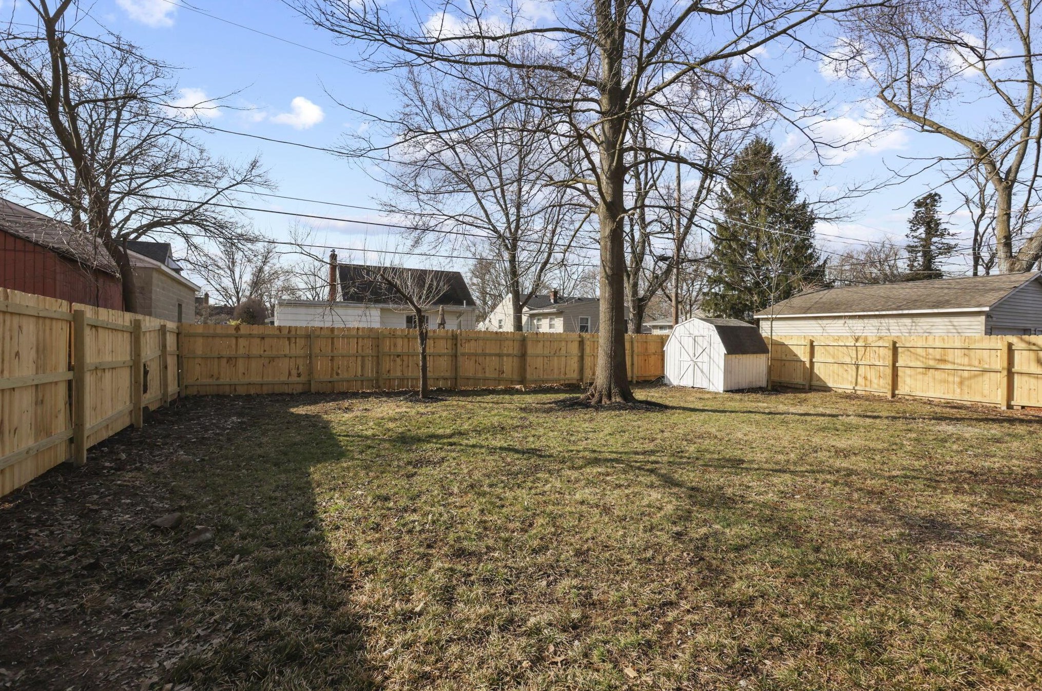 2265 Edgevale Rd, Columbus OH  43221-1216 exterior