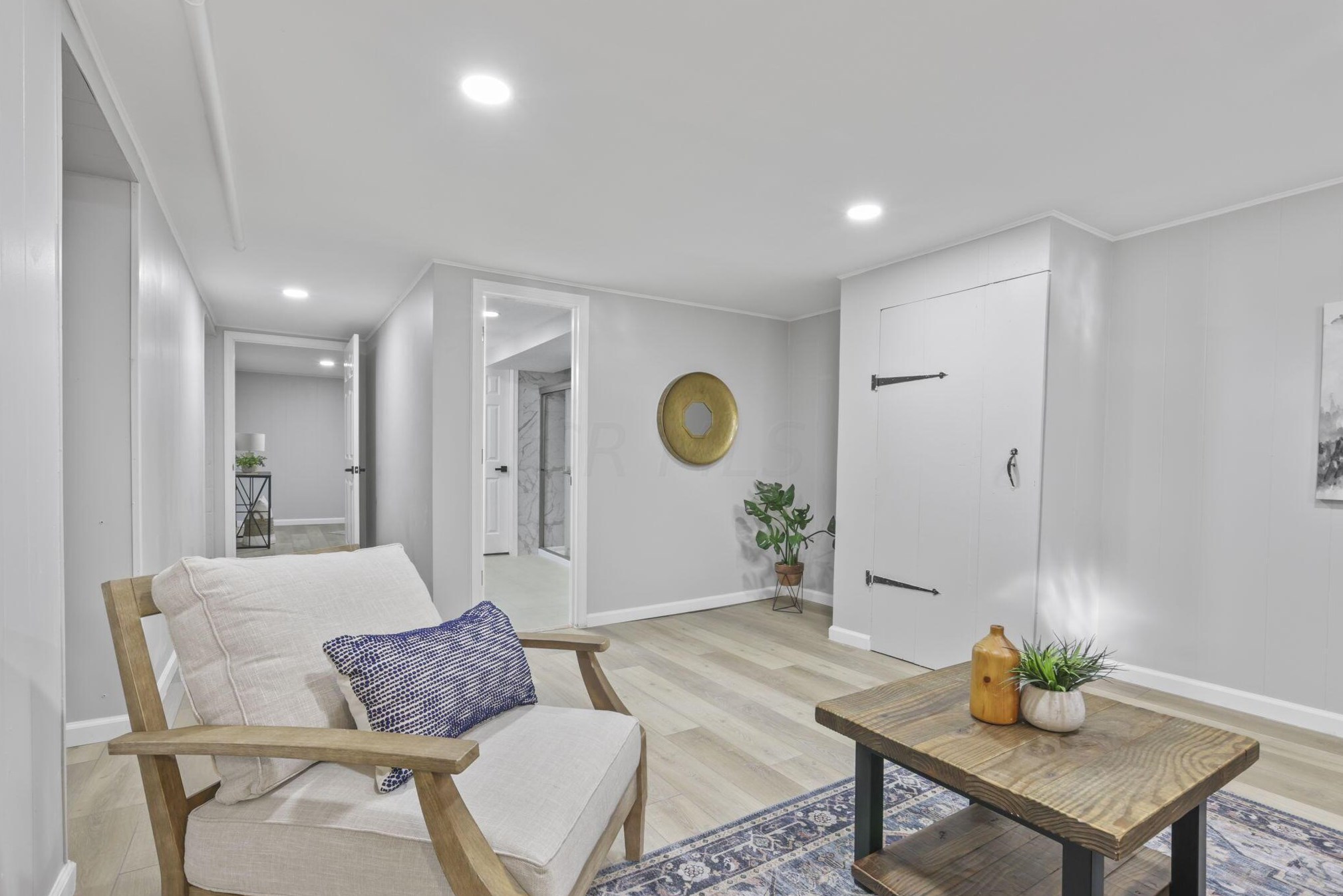 2265 Edgevale Rd, Columbus OH  43221-1216 exterior