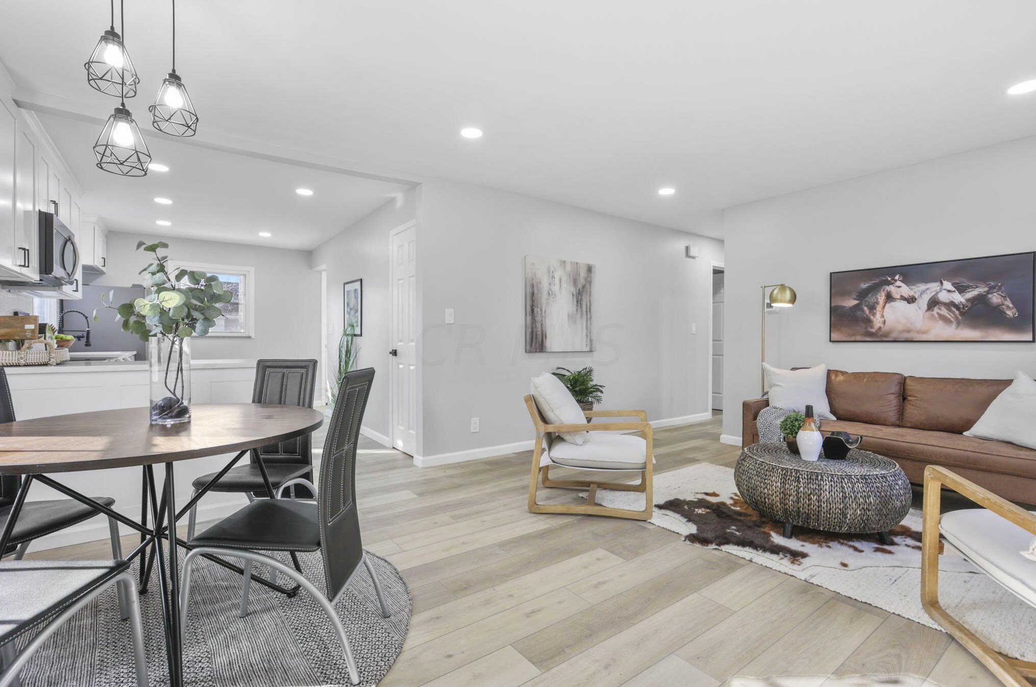 2265 Edgevale Rd, Columbus OH  43221-1216 exterior