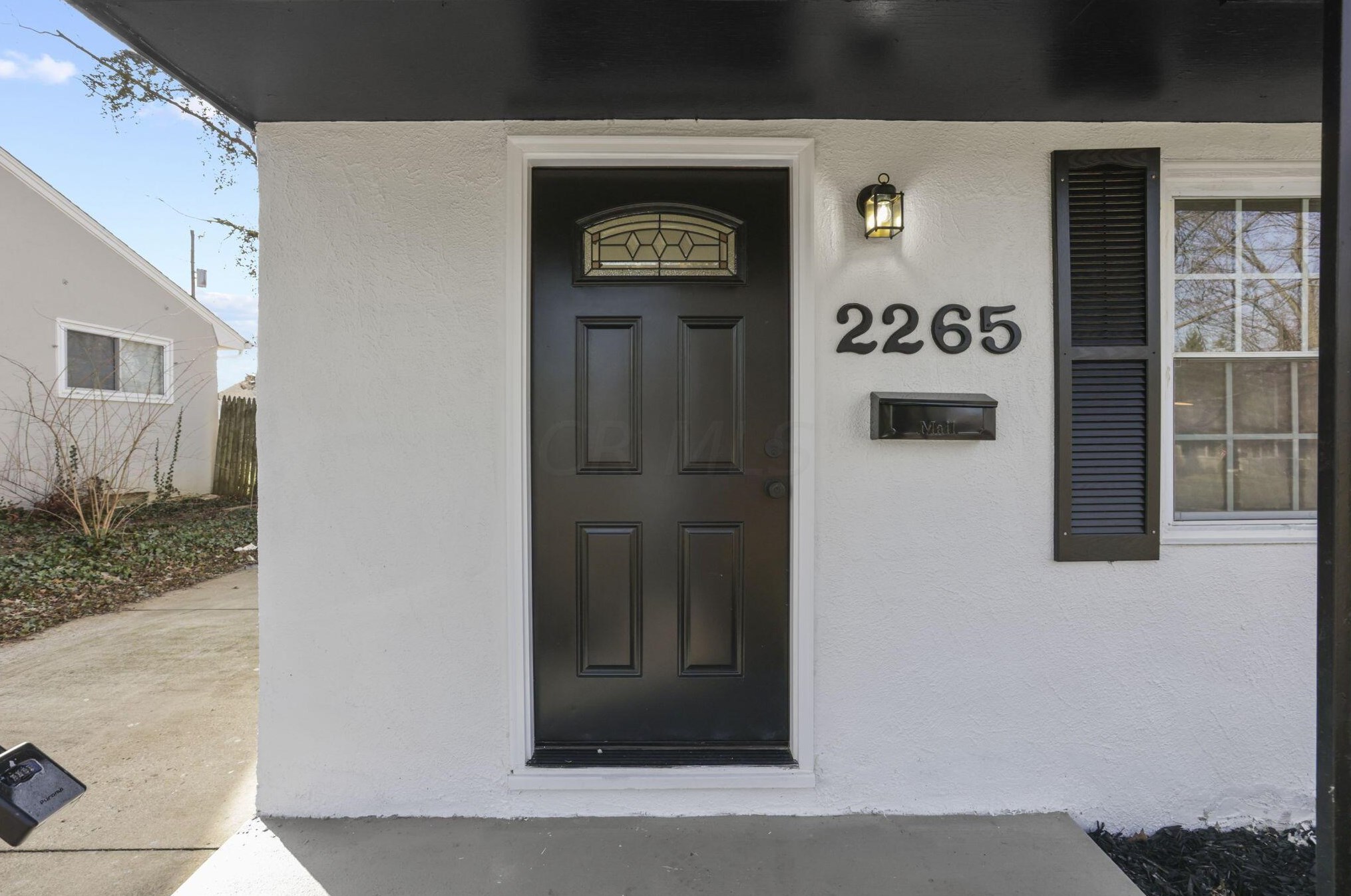 2265 Edgevale Rd, Columbus OH  43221-1216 exterior