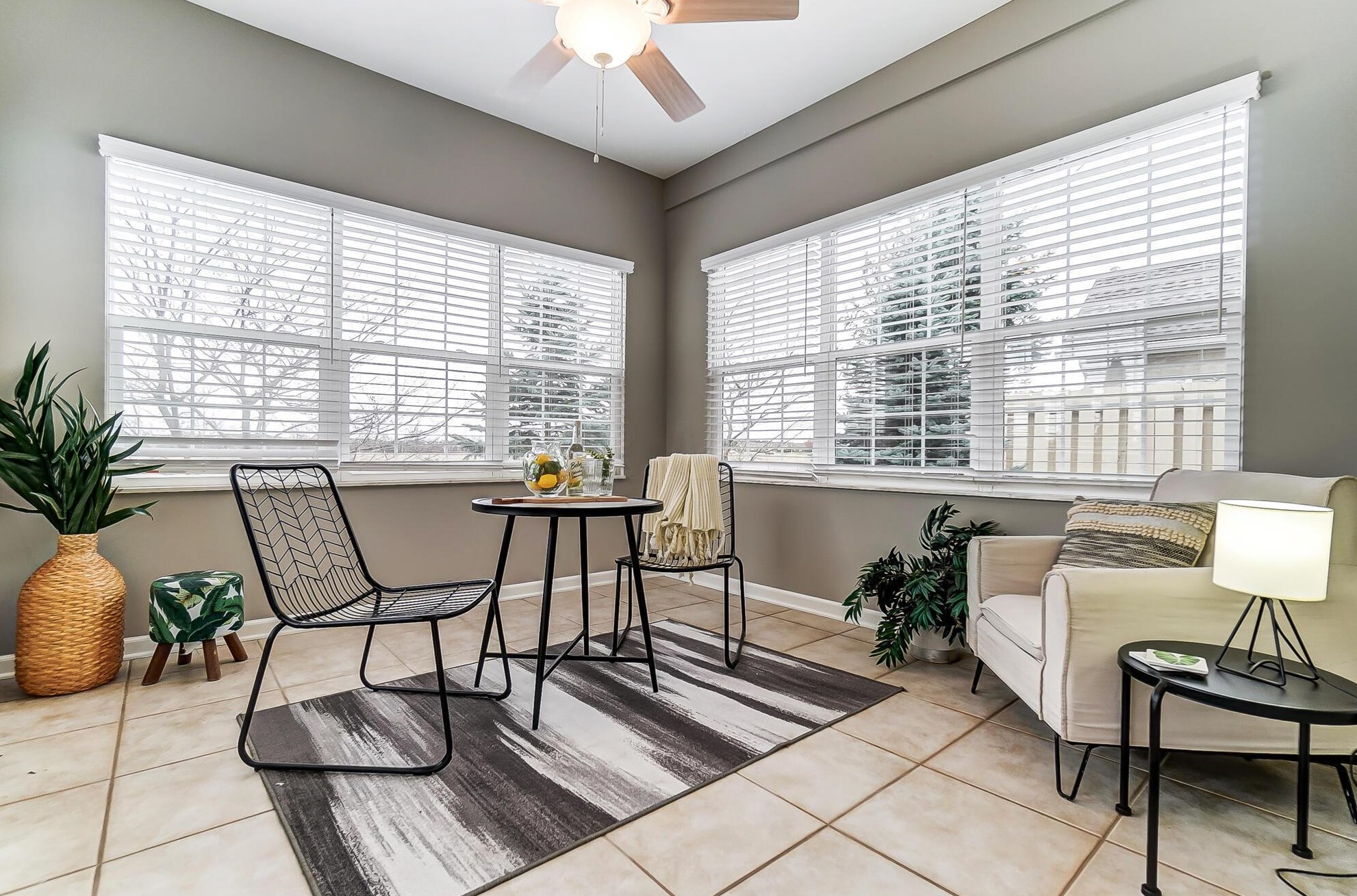 5193 Avery Oak Dr, Dublin OH  43016-7357 exterior