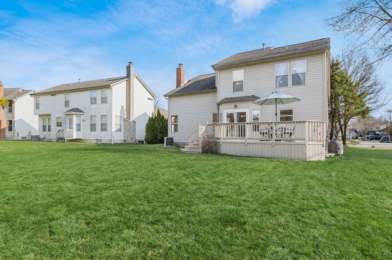 6160 Wynford Dr, Dublin OH  43017-8476 exterior