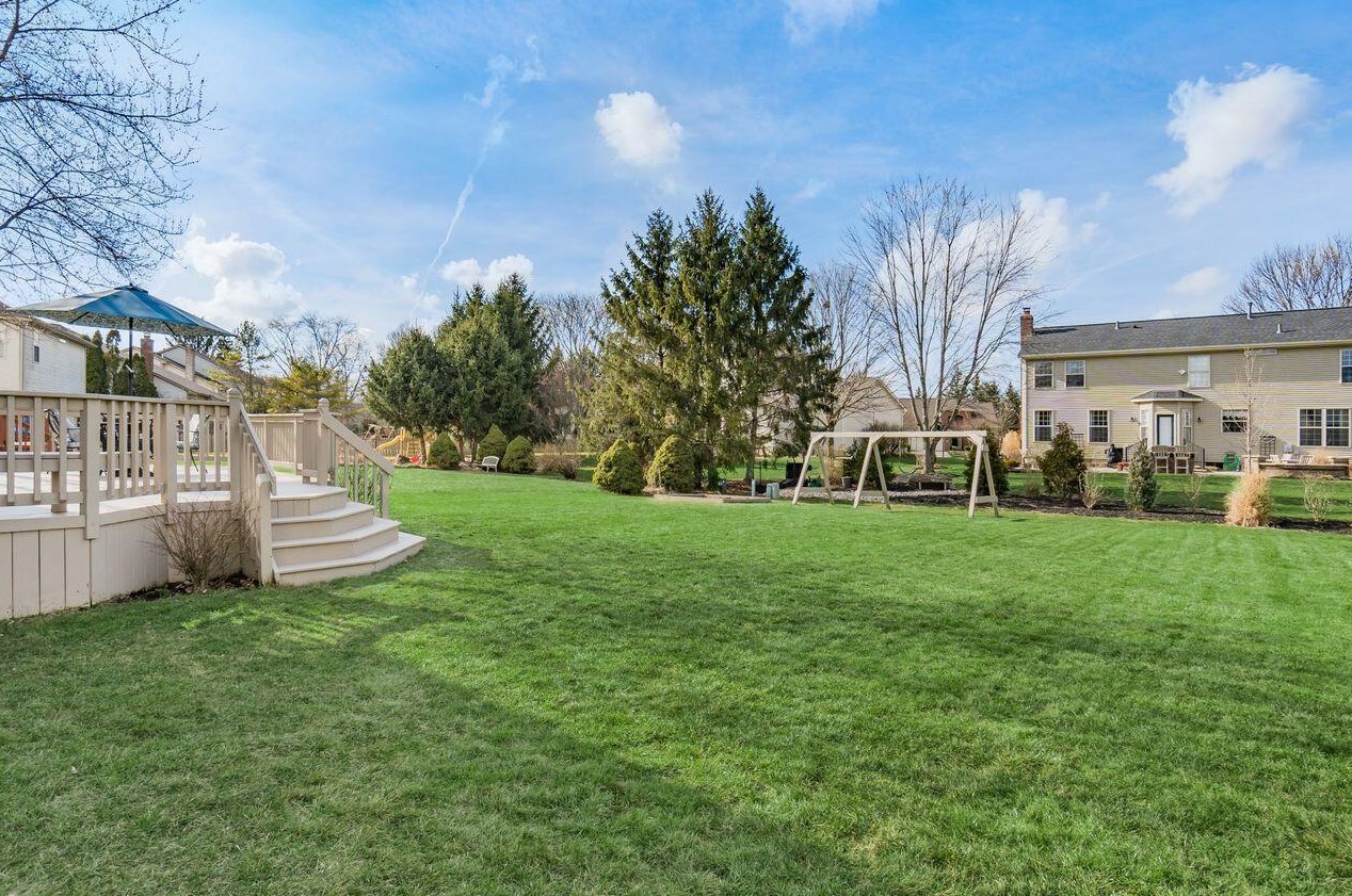 6160 Wynford Dr, Dublin OH  43017-8476 exterior