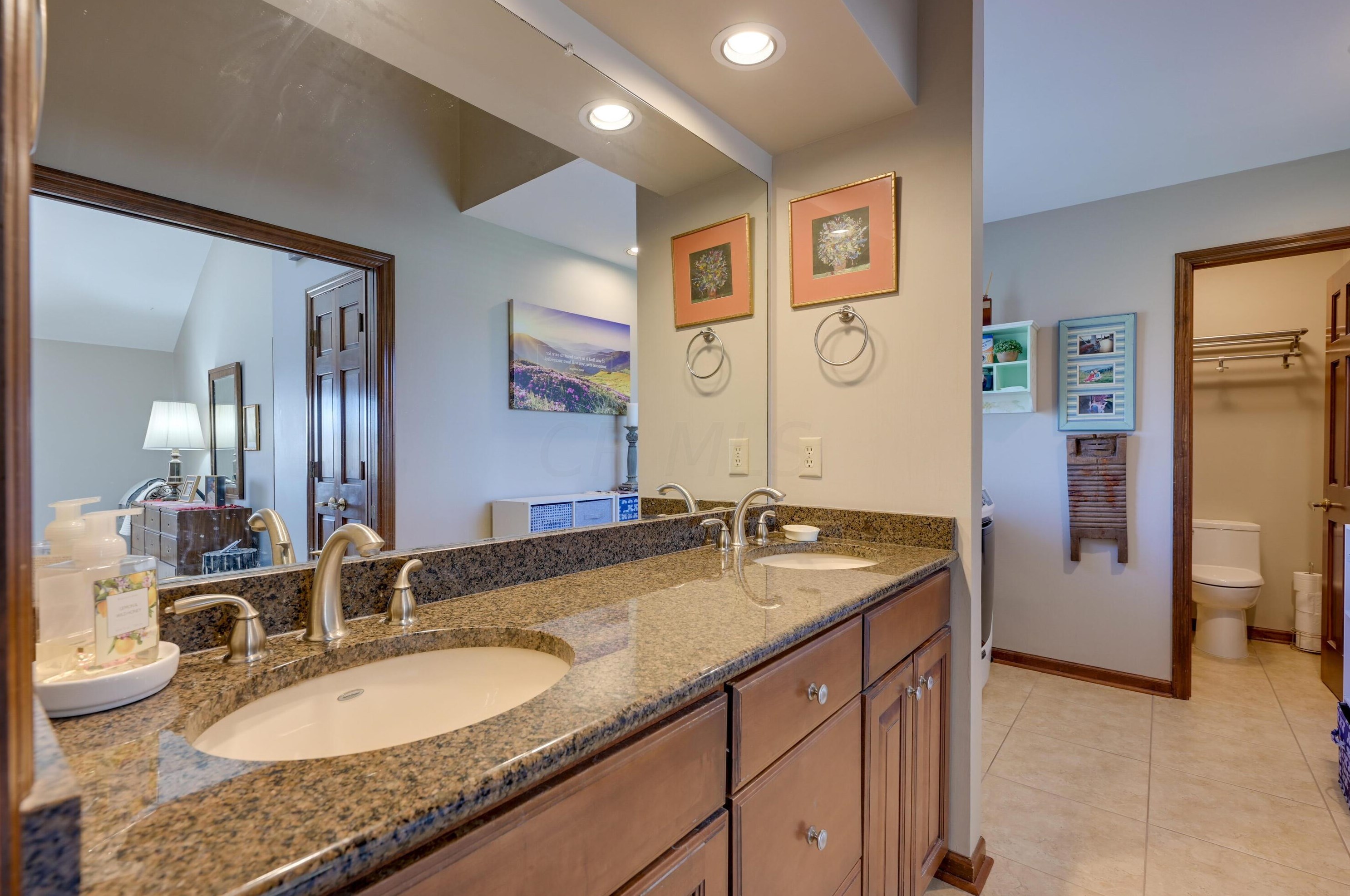 6286 Deeside Dr, Dublin OH  43017-9459 exterior