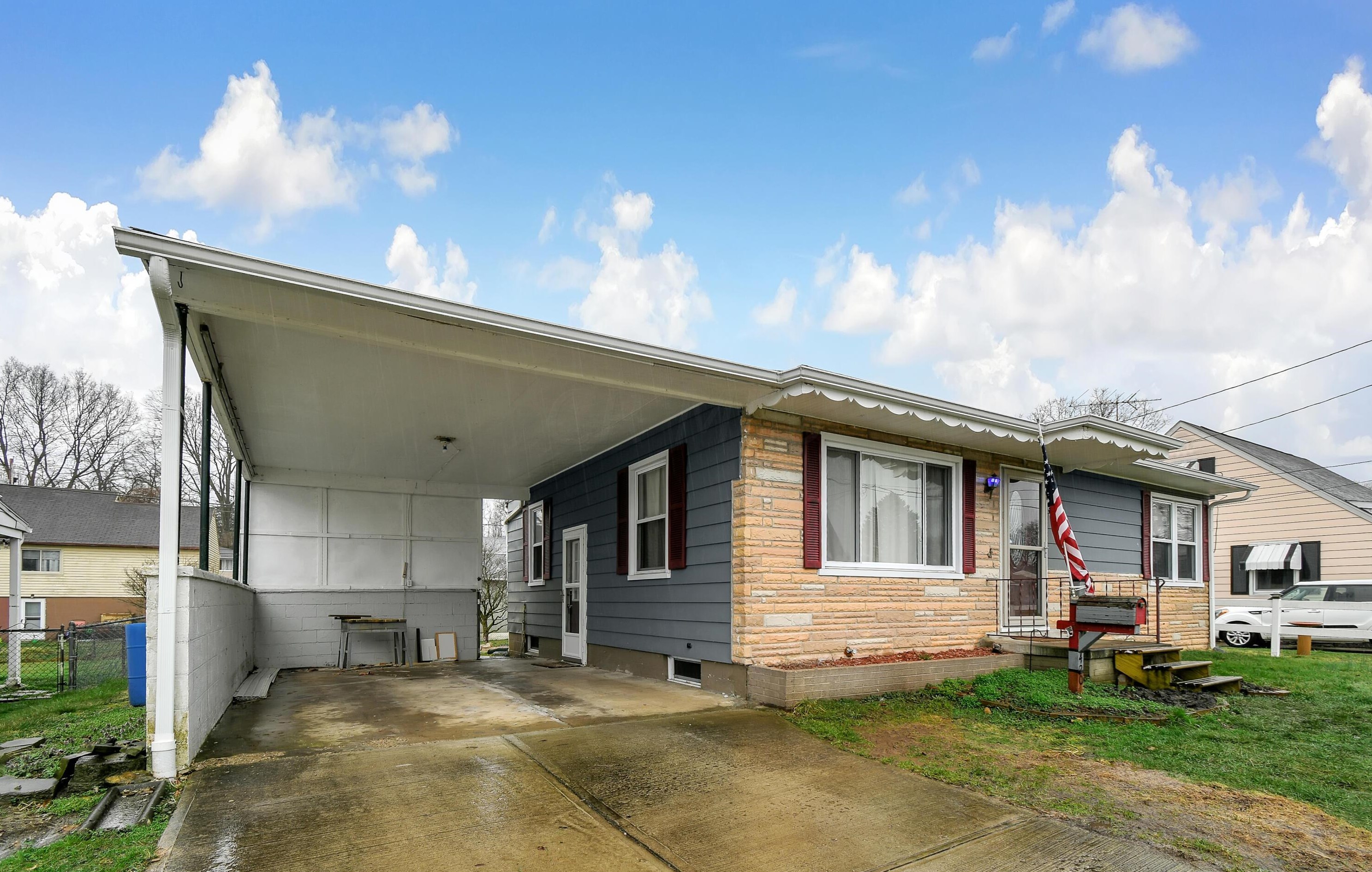 420 Hubert Ave, Lancaster, OH 43130-4716