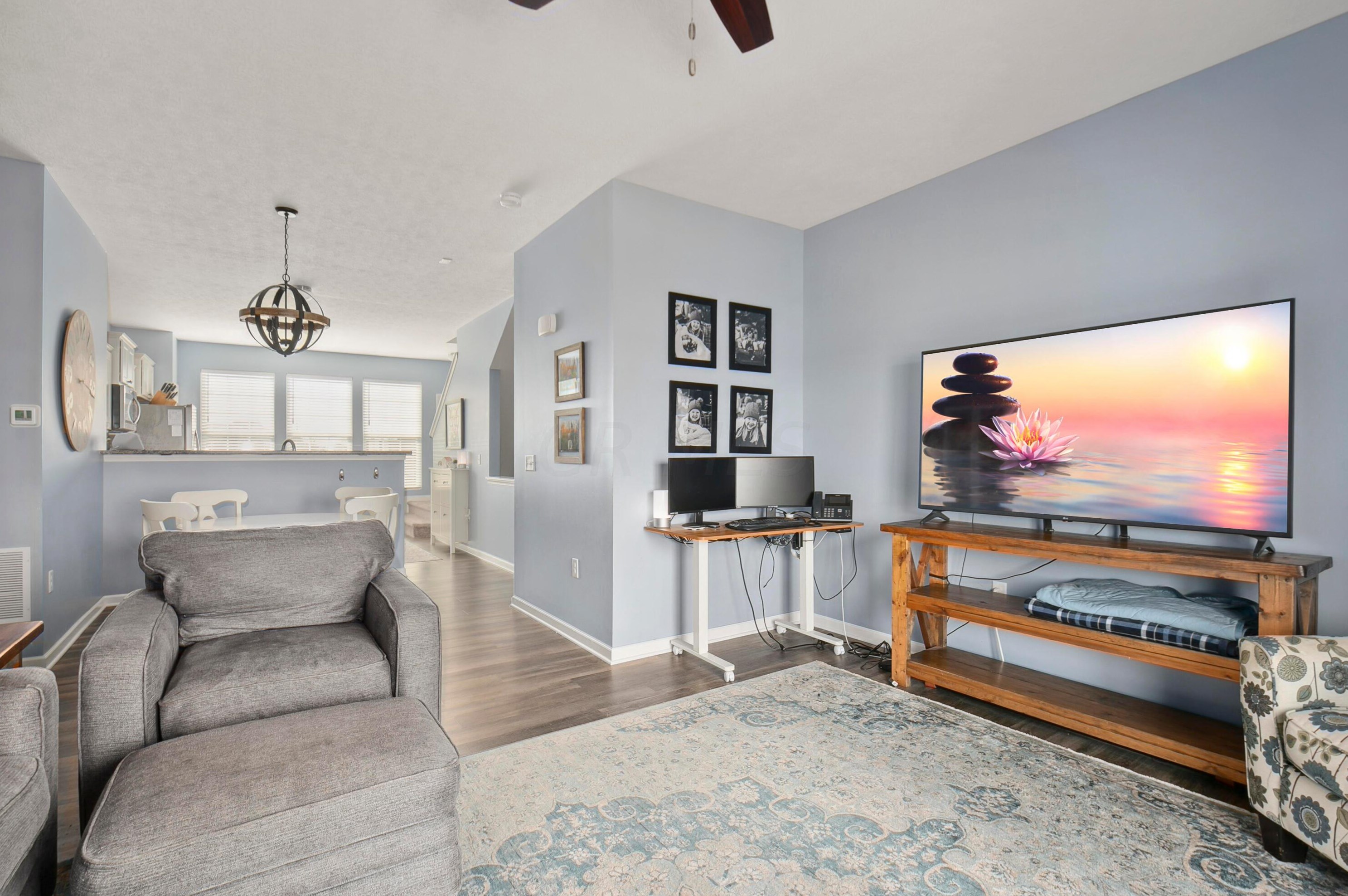 352 Autumn Ridge Cir, Pickerington, OH 43147-7836