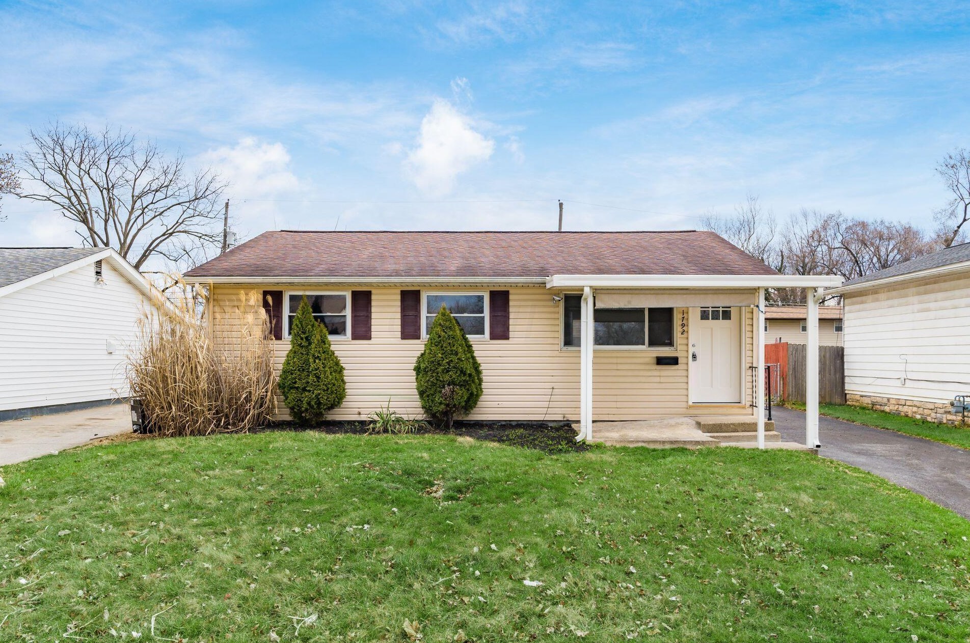 1792 Binbrook Rd, Columbus, OH 43227-3510