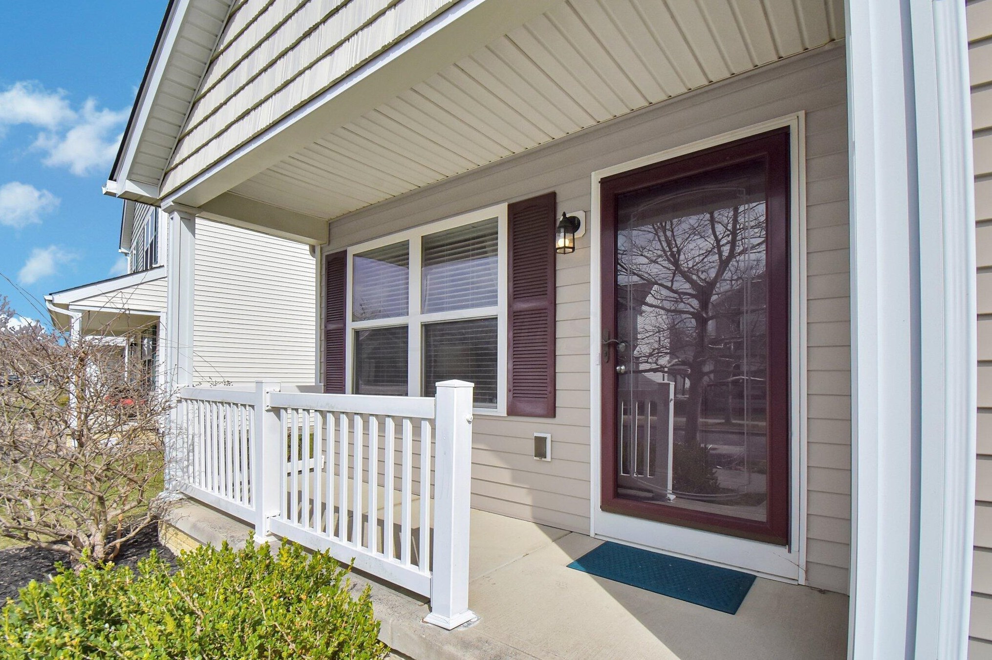1398 Ithaca Dr, Columbus, OH 43228-8956