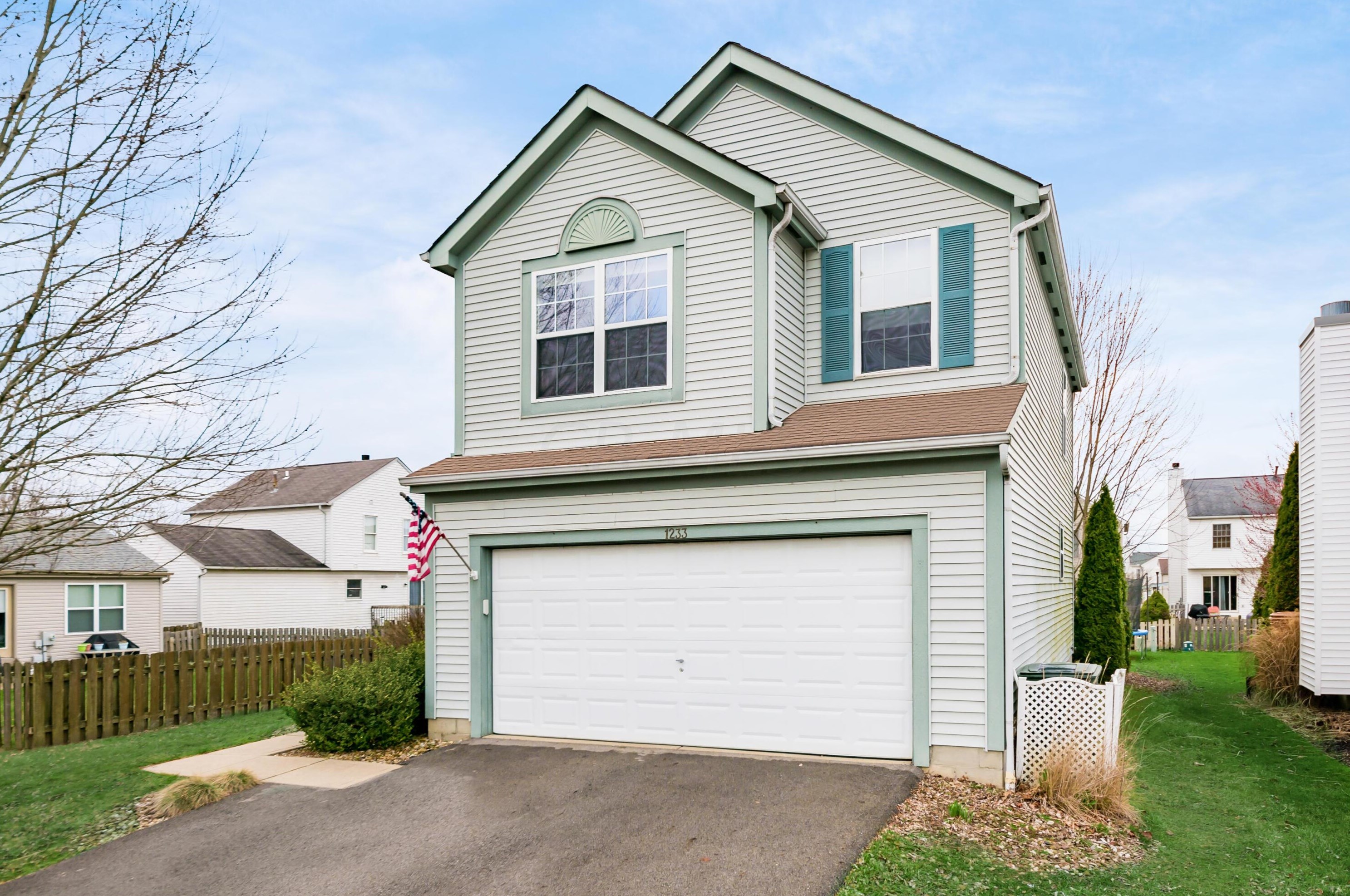 1233 Harley Run Dr, Blacklick OH  43004-9196 exterior