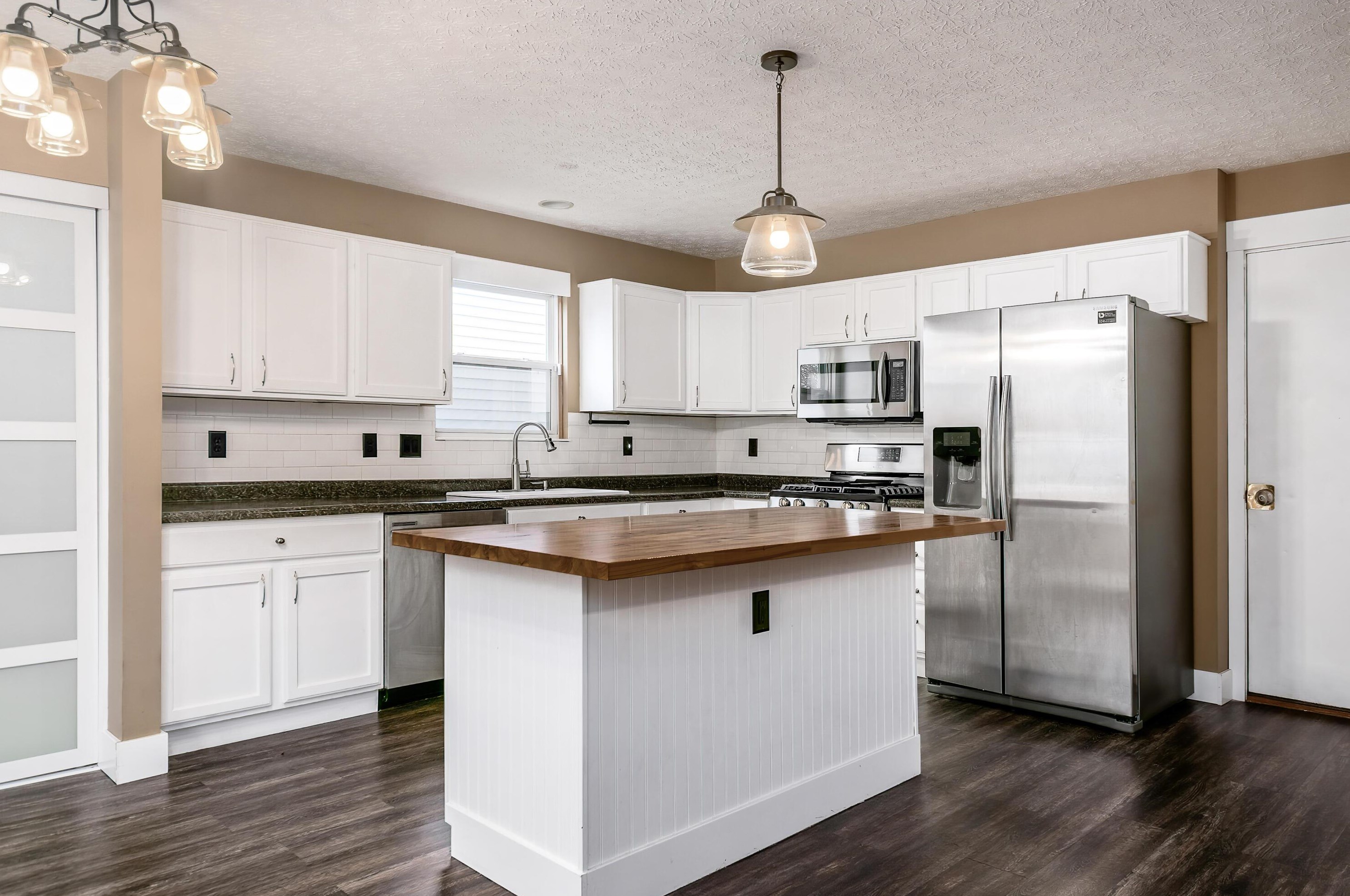 1233 Harley Run Dr, Blacklick OH  43004-9196 exterior