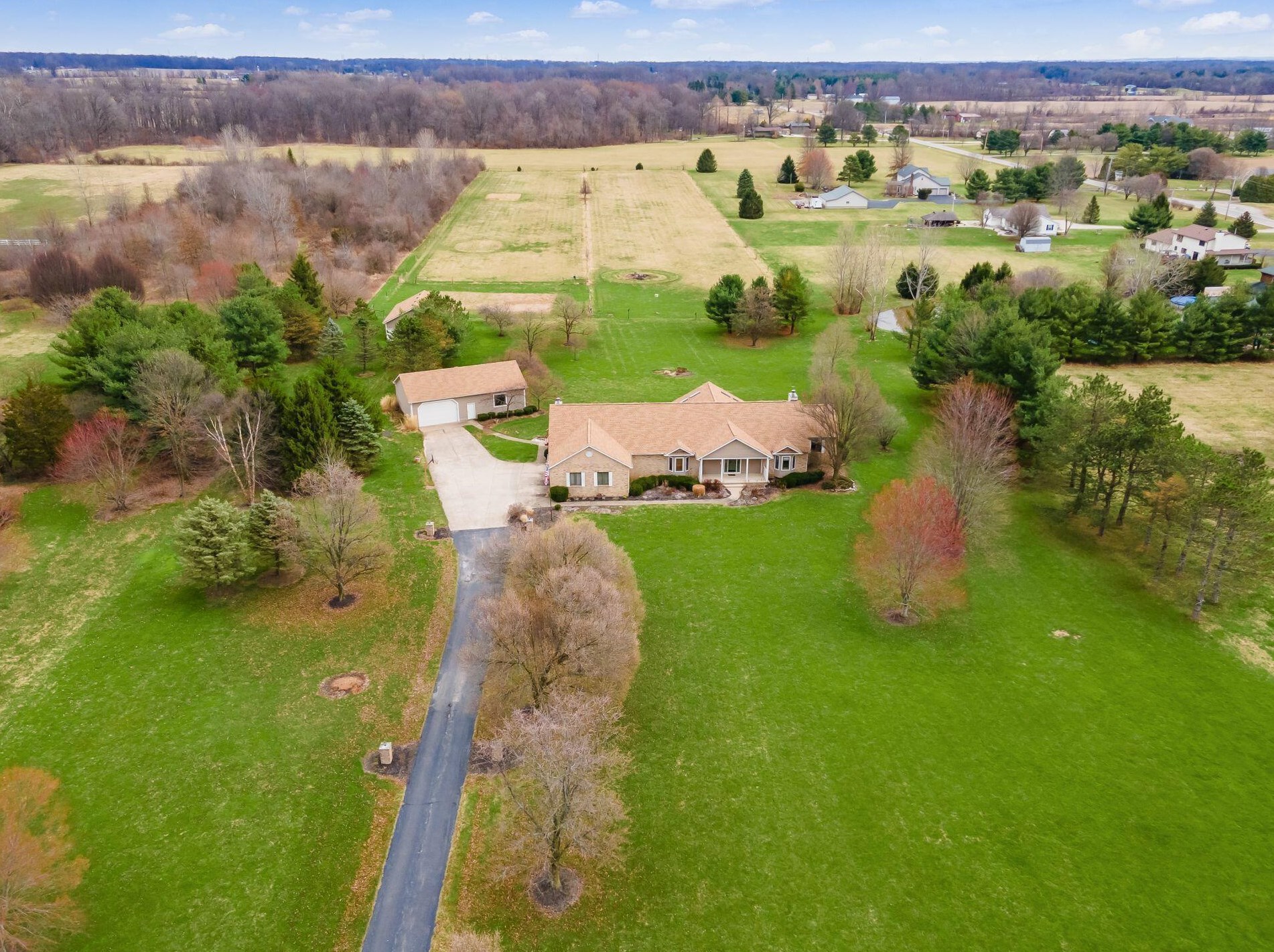 13570 Tollgate Rd, Pickerington, OH 43147-9164