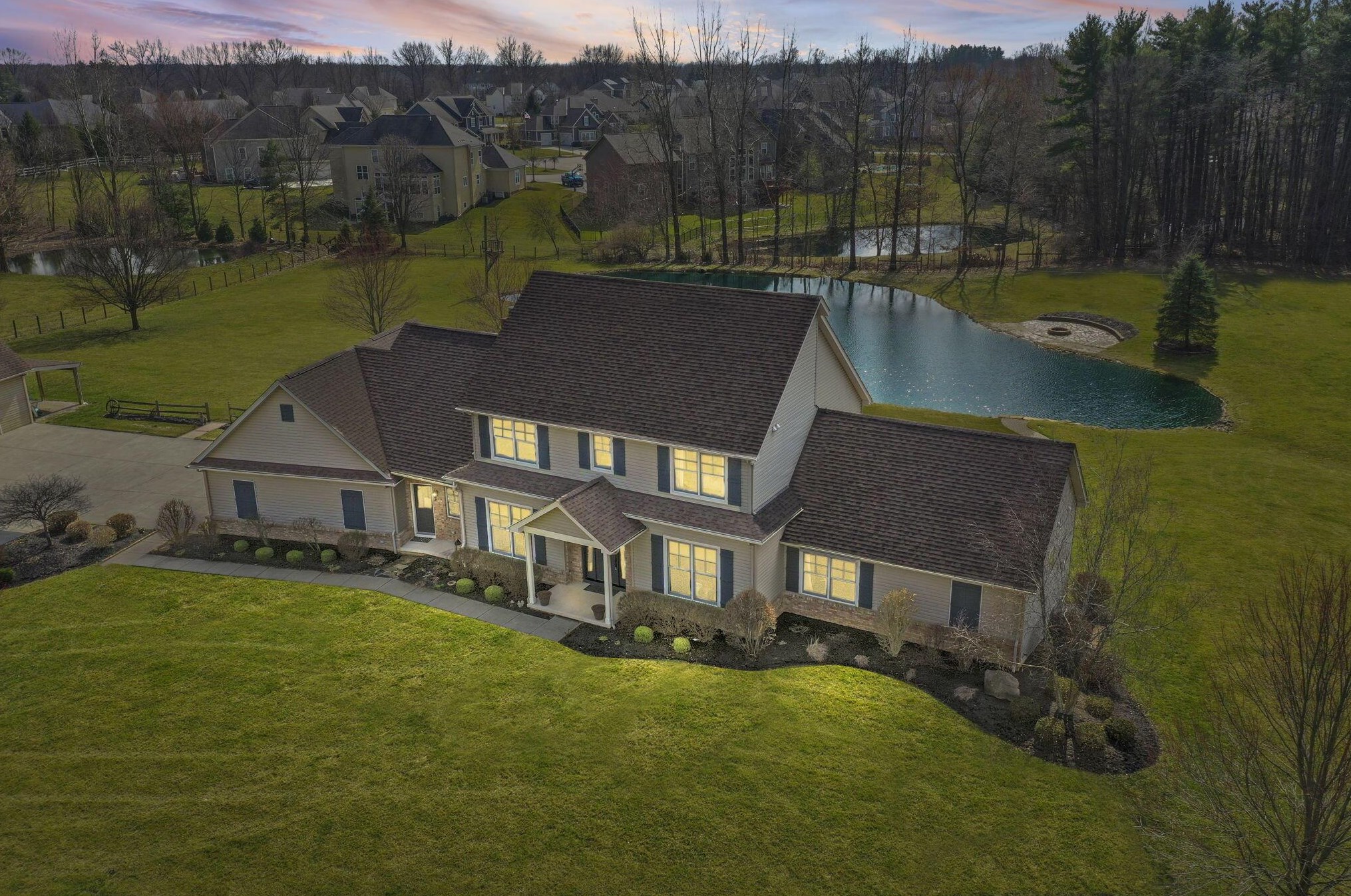 6300 Jaycox Rd, Galena, OH 43021-9339