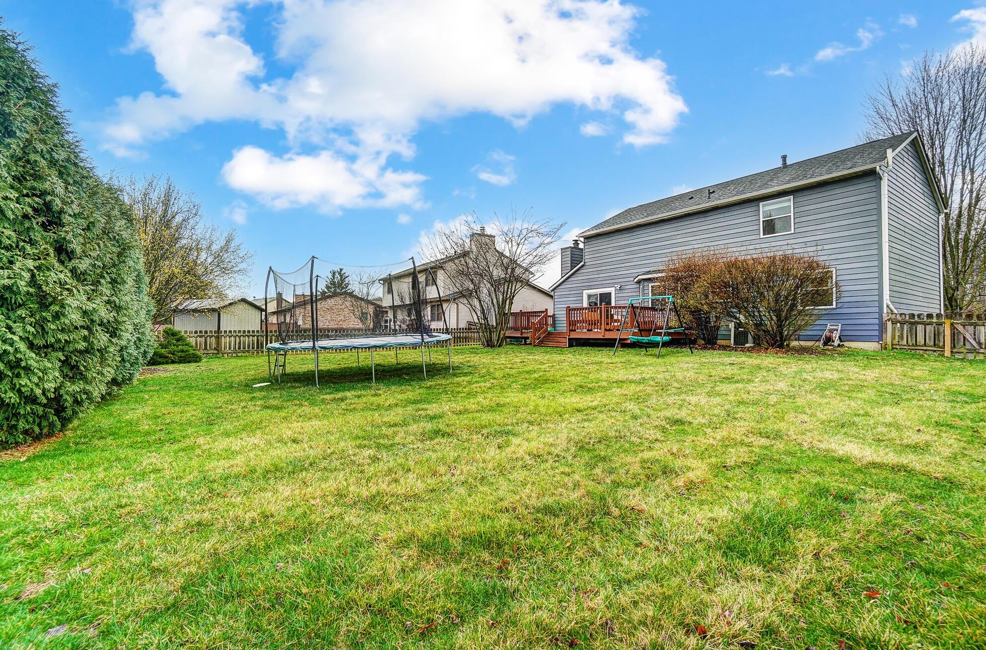 860 Venetian Way, Columbus, OH 43230-1806