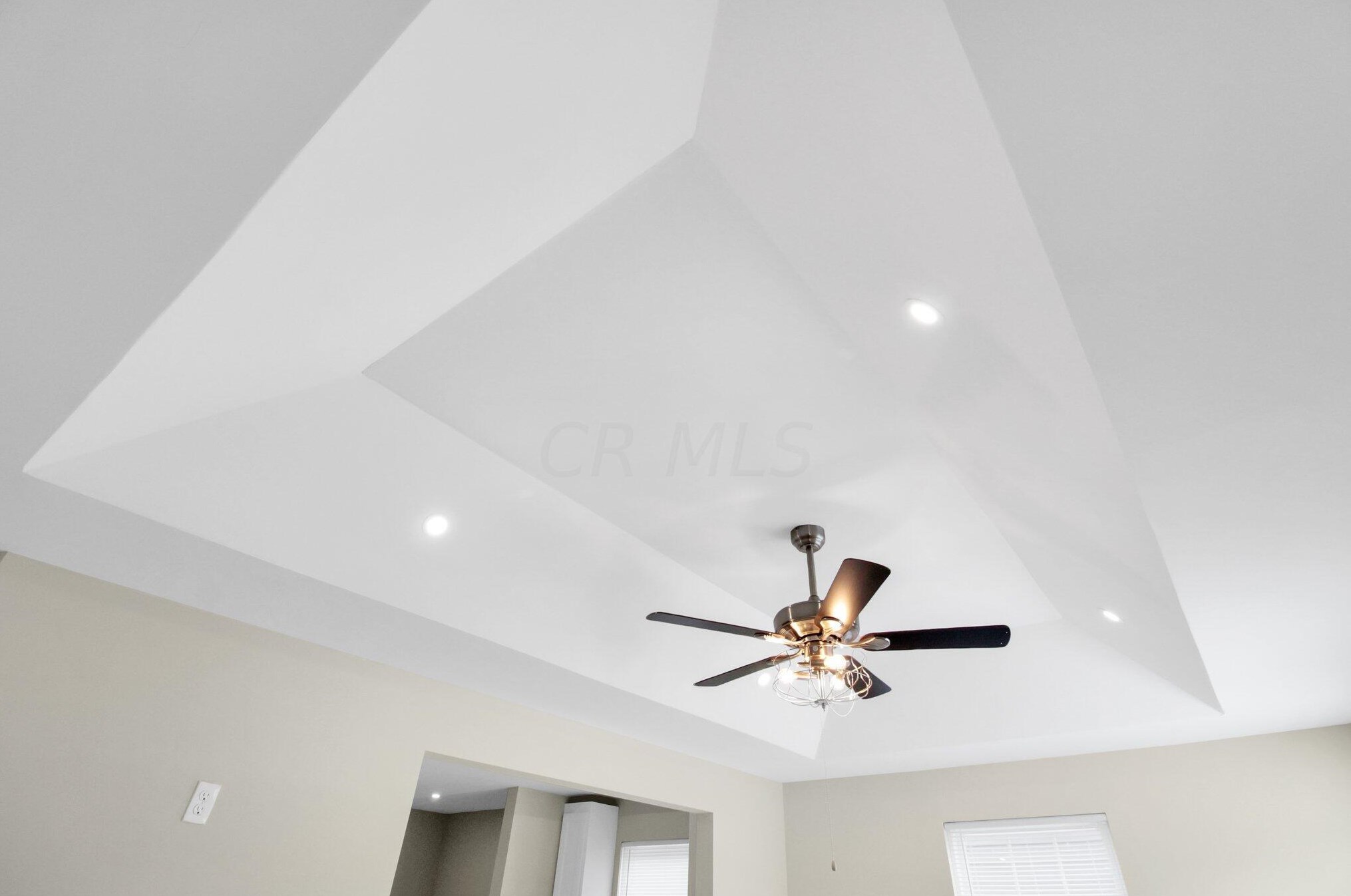 2353 Parkwood Ave, Columbus OH  43211-2374 exterior