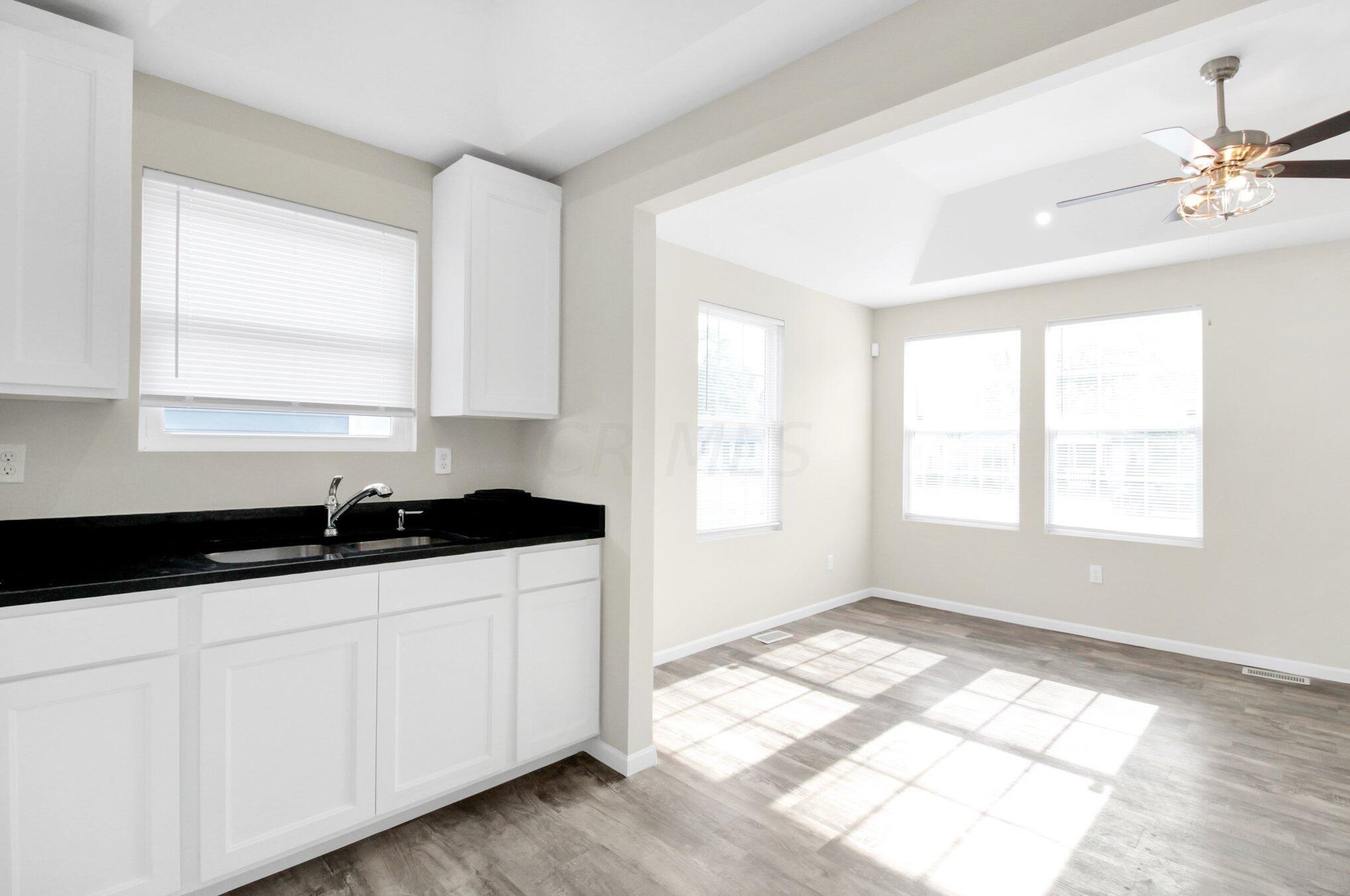 2353 Parkwood Ave, Columbus OH  43211-2374 exterior