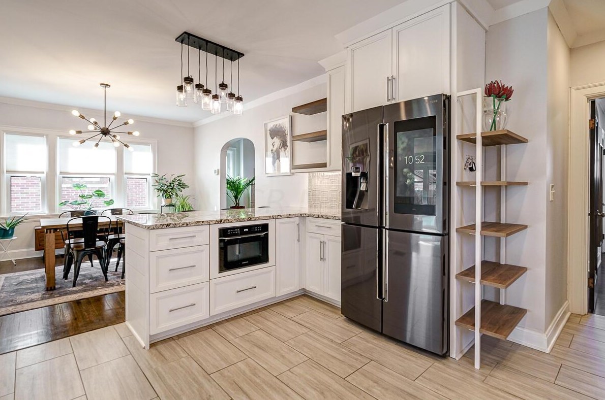 150 Cassingham Rd, Columbus OH  43209-1460 exterior