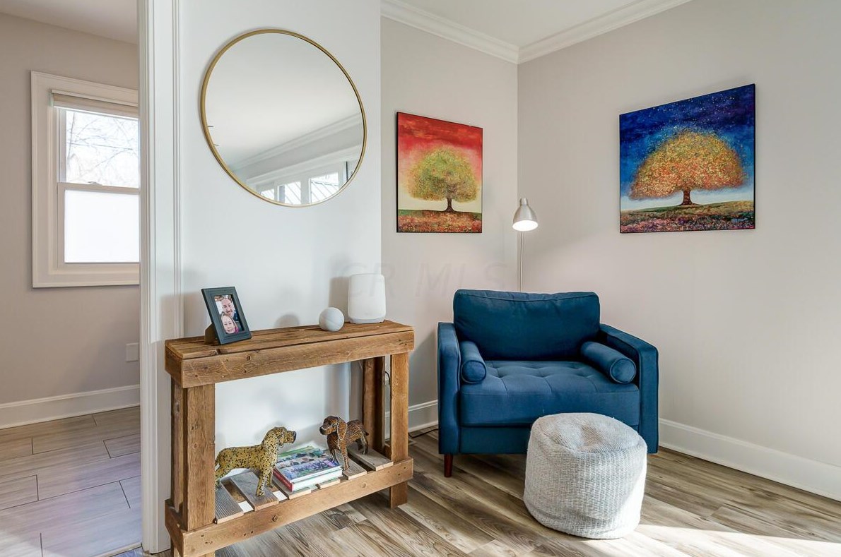 150 Cassingham Rd, Columbus OH  43209-1460 exterior