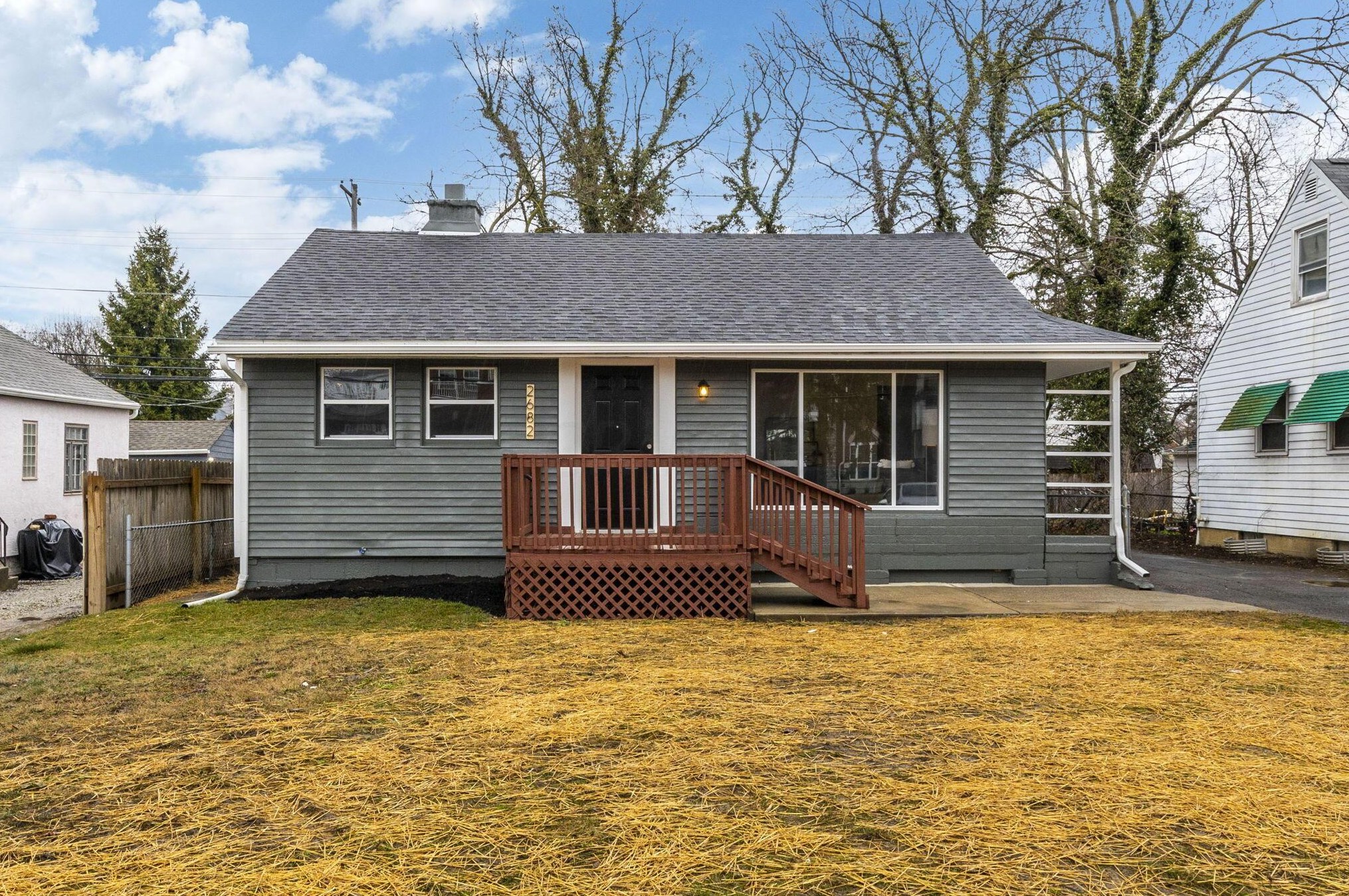 2682 Livingston Ave, Columbus, OH 43209-2960