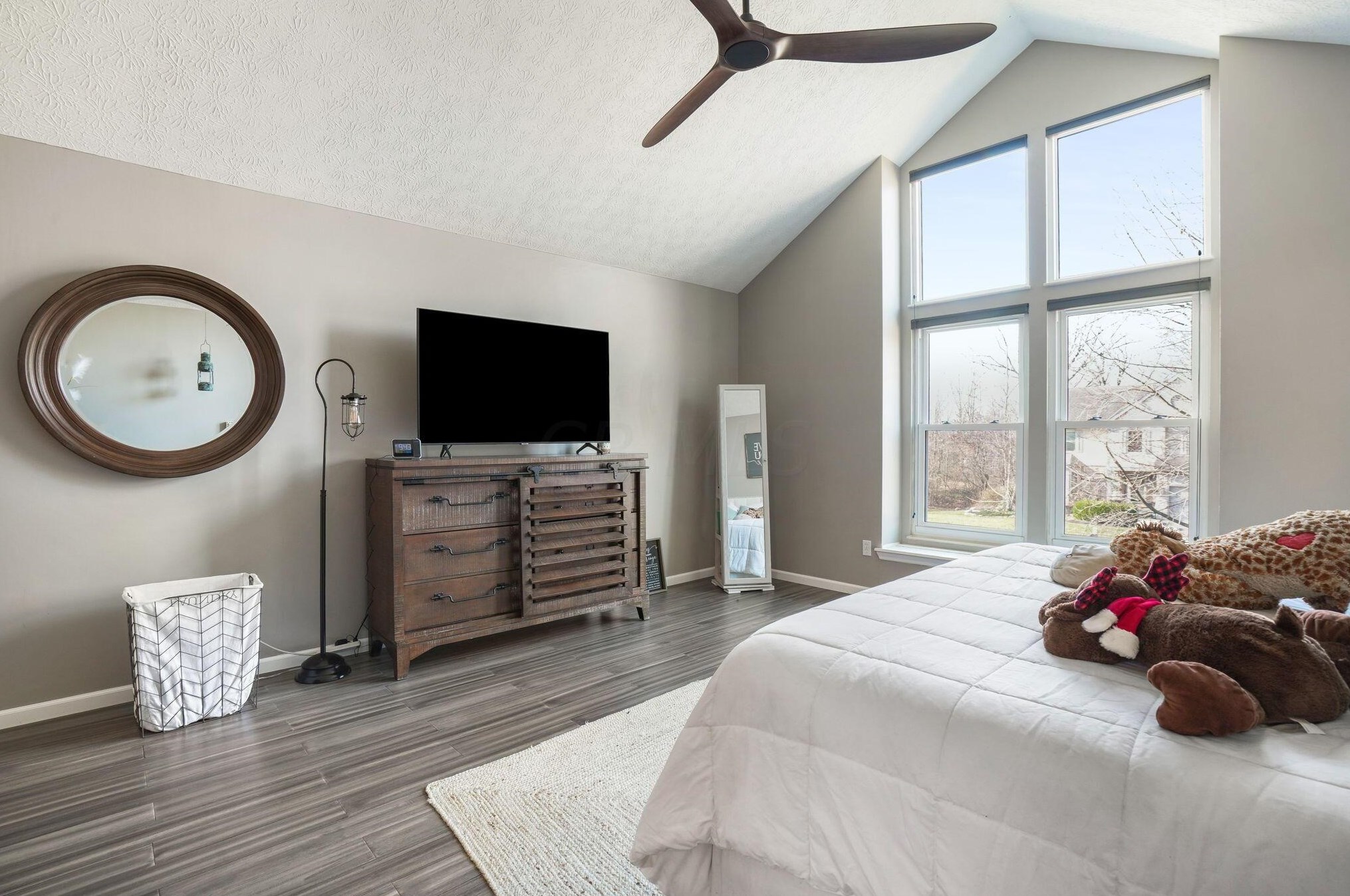 498 Helmbright Dr, Columbus OH  43230-4396 exterior