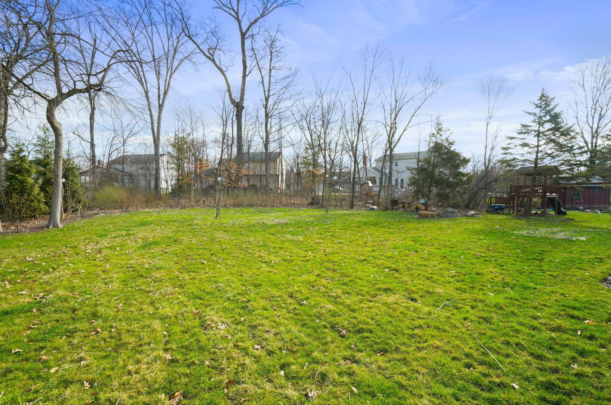 498 Helmbright Dr, Columbus OH  43230-4396 exterior