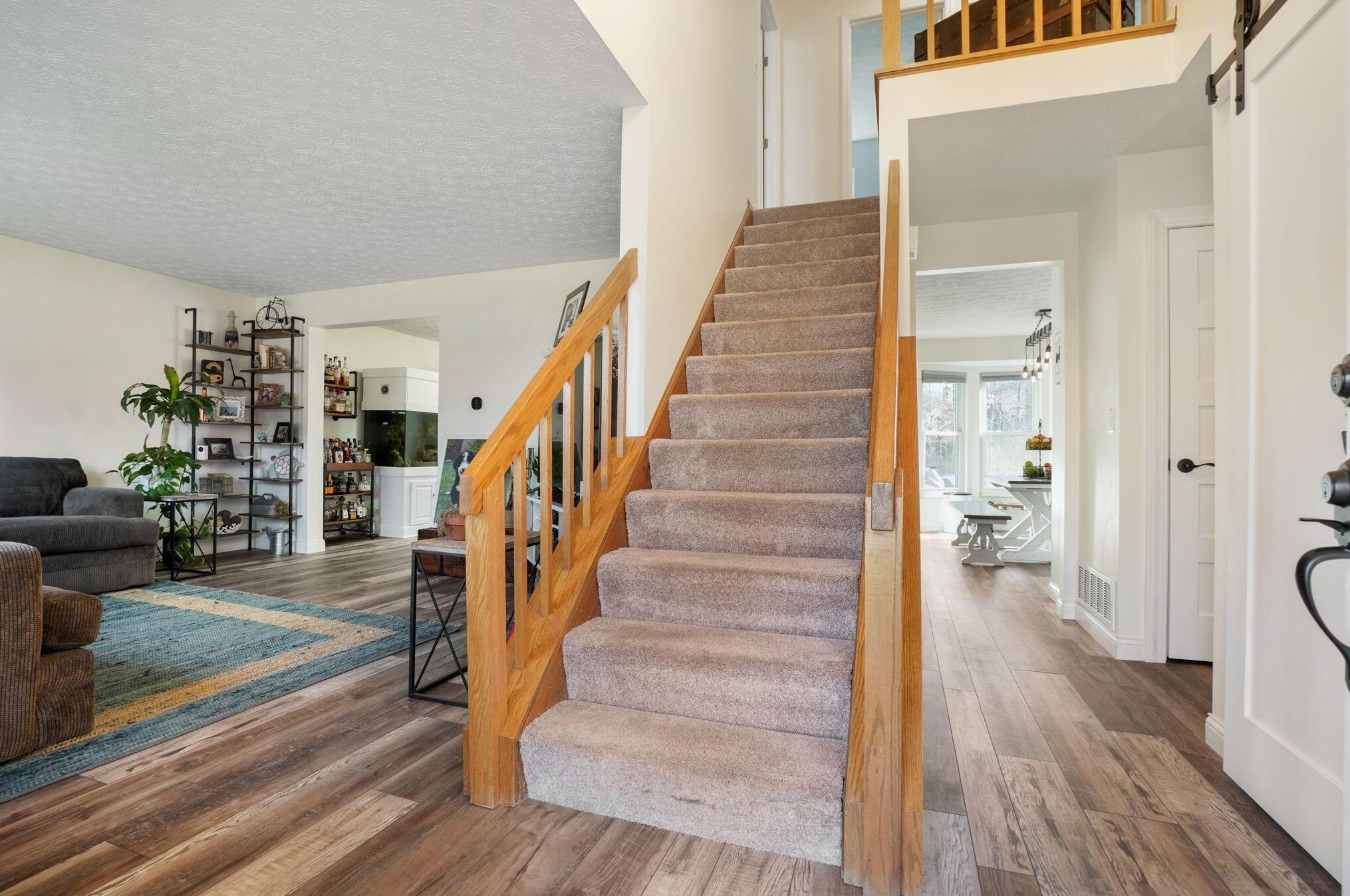 498 Helmbright Dr, Columbus OH  43230-4396 exterior