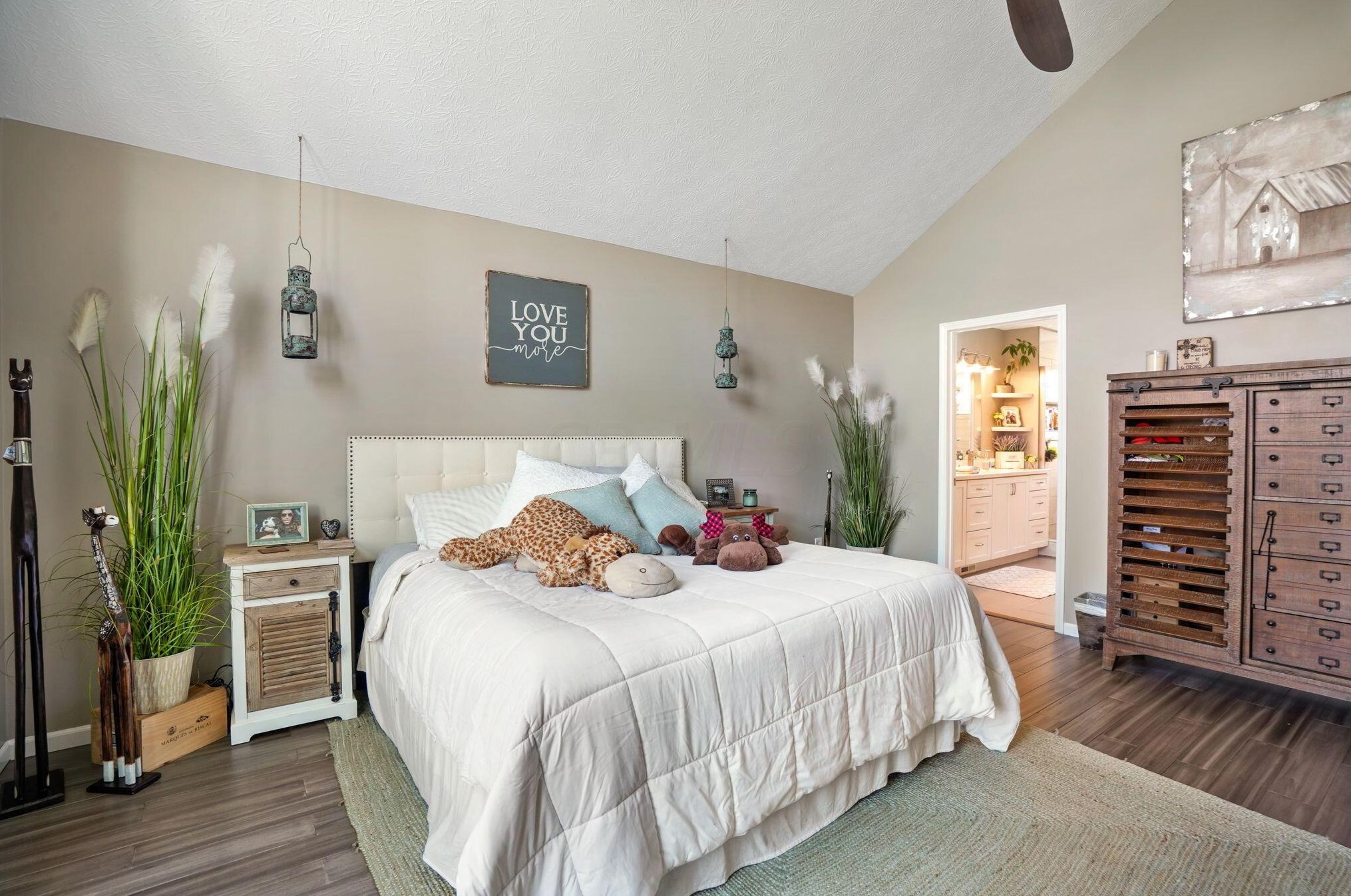 498 Helmbright Dr, Columbus OH  43230-4396 exterior