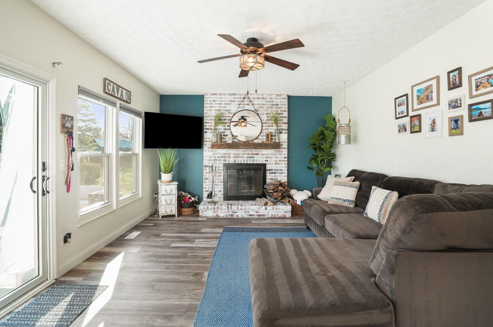 498 Helmbright Dr, Columbus OH  43230-4396 exterior