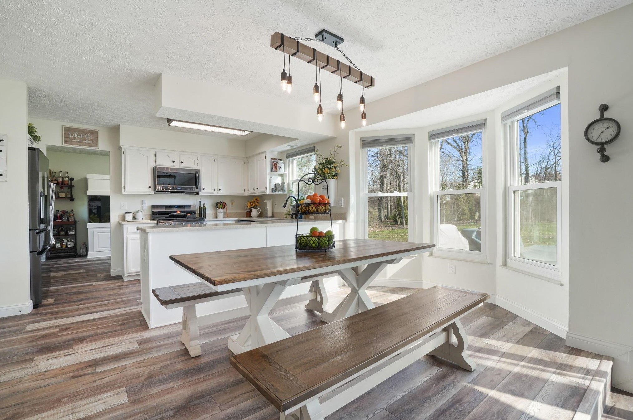 498 Helmbright Dr, Columbus OH  43230-4396 exterior