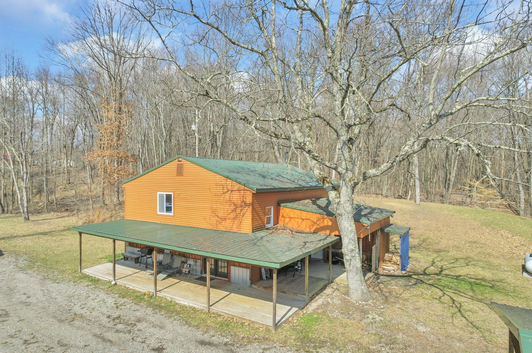9814 Wesley Chapel Rd, Mount Perry, OH 43760