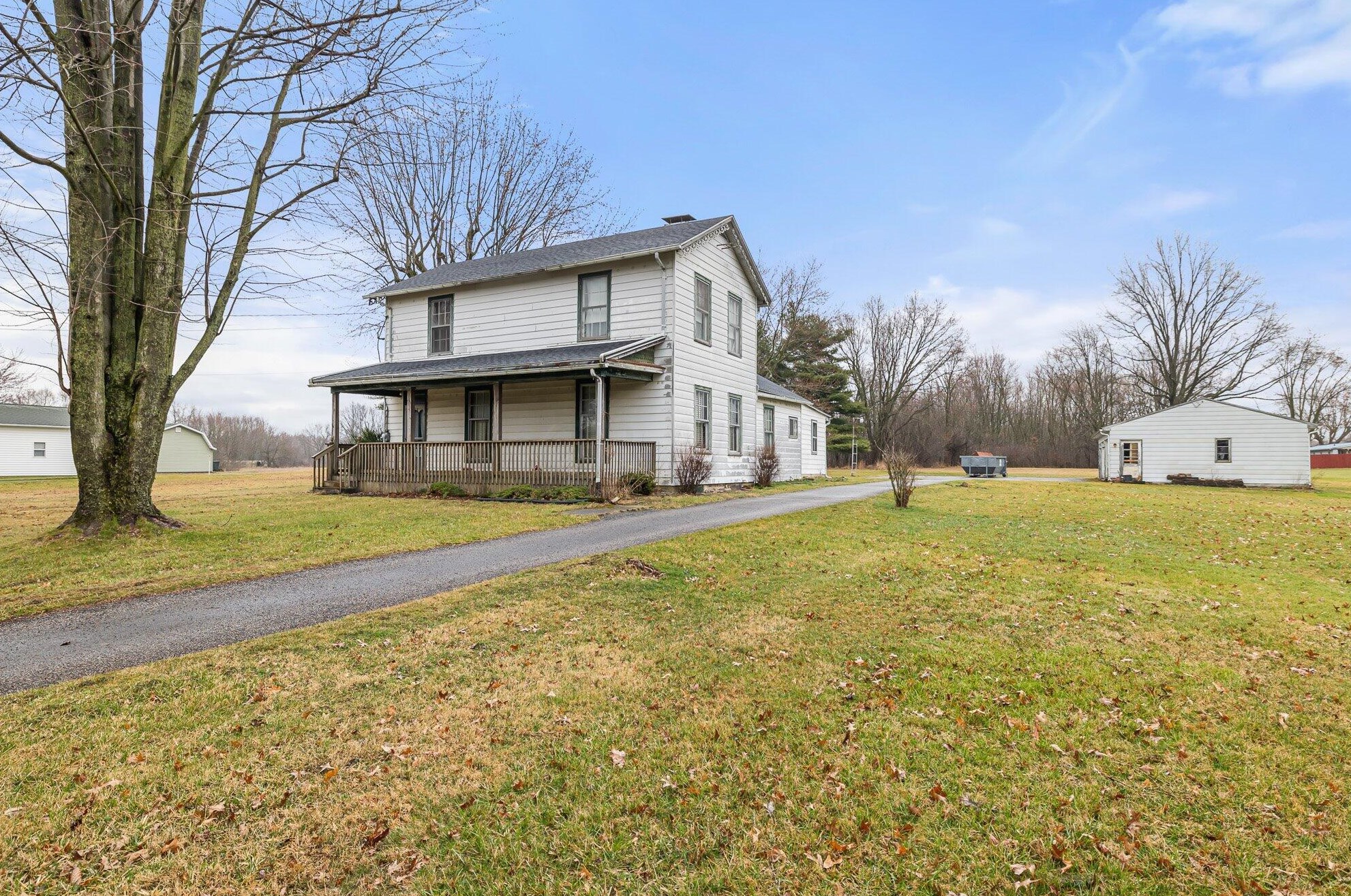 867 S Thoman St, Crestline, OH 44827