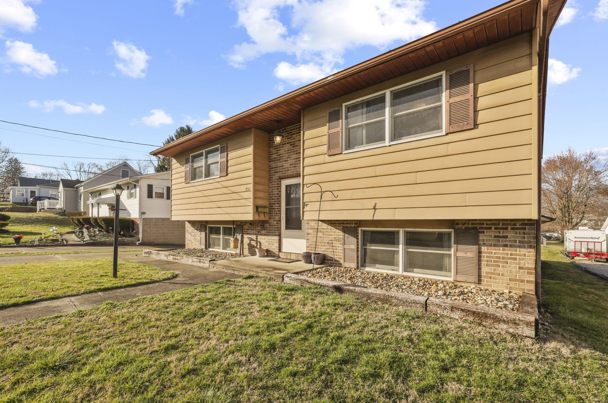 857 Hubert Ave, Lancaster, OH 43130-4523