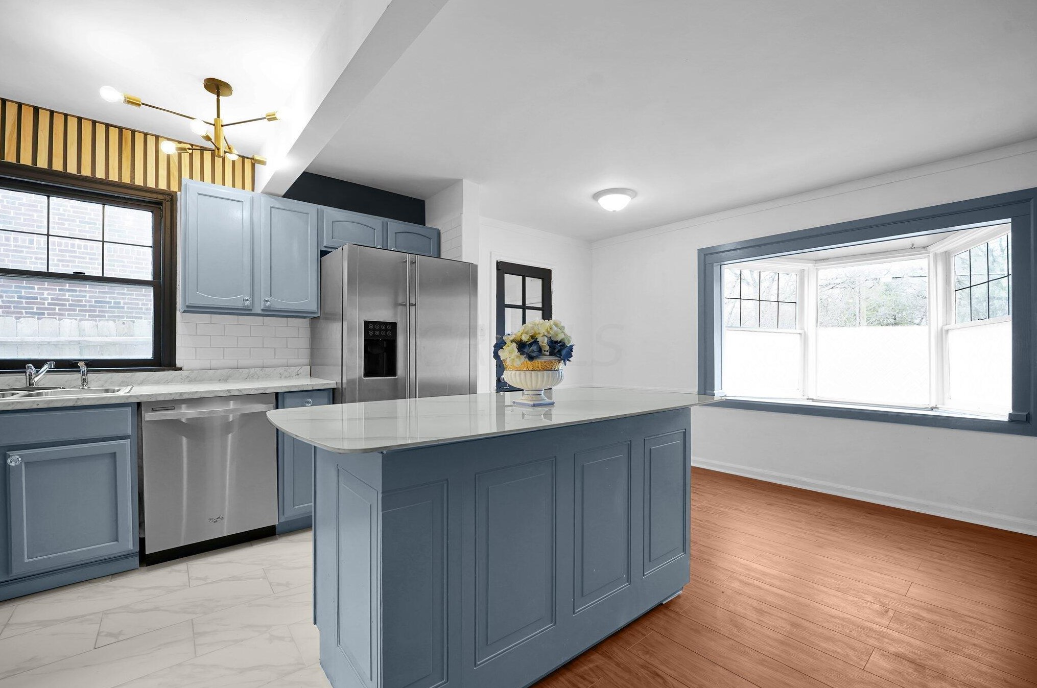 474 James Rd, Columbus OH  43230-3302 exterior