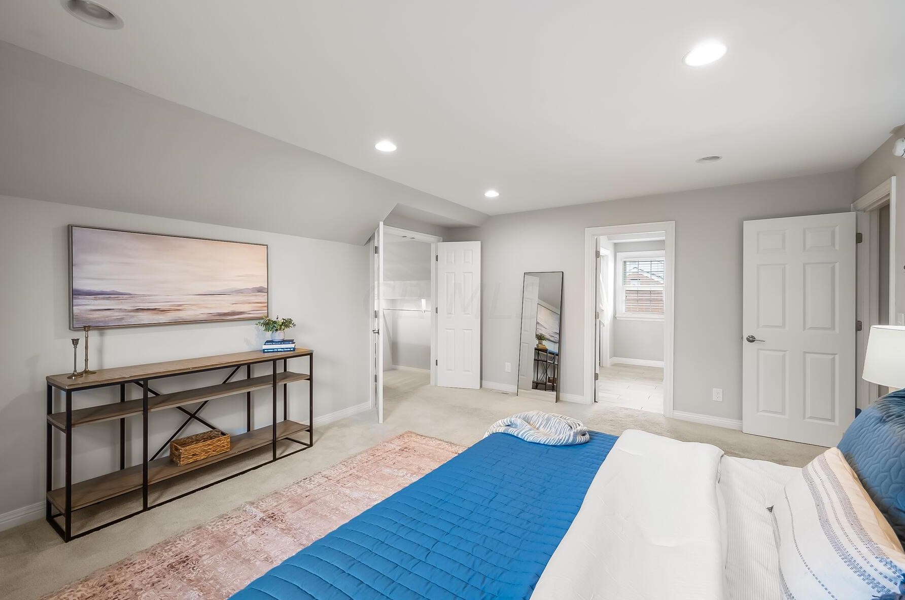 4162 Squires Ln, Columbus OH  43220-3949 exterior