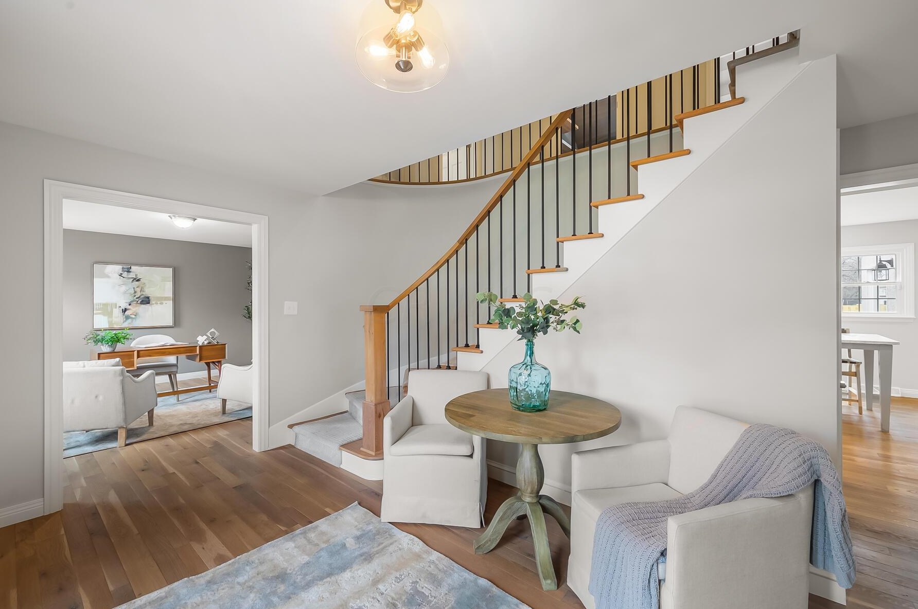 4162 Squires Ln, Columbus OH  43220-3949 exterior