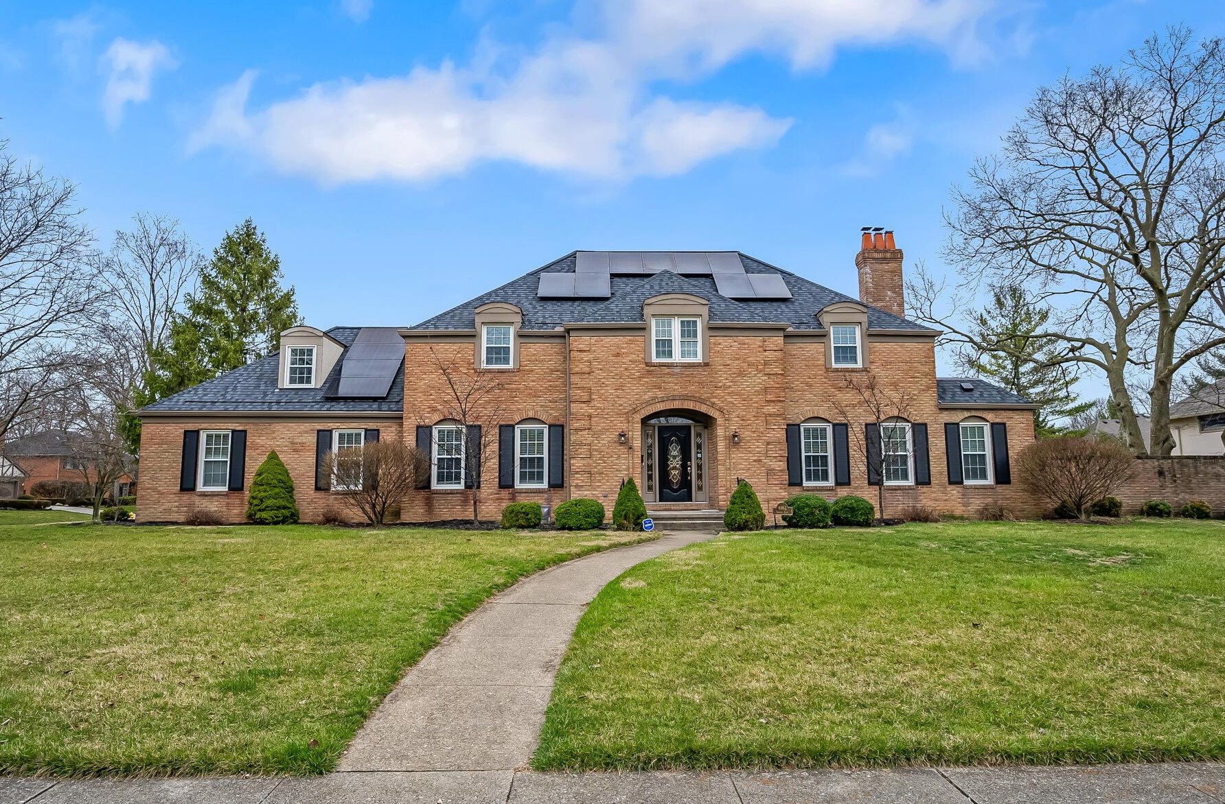4162 Squires Ln, Columbus, OH 43220