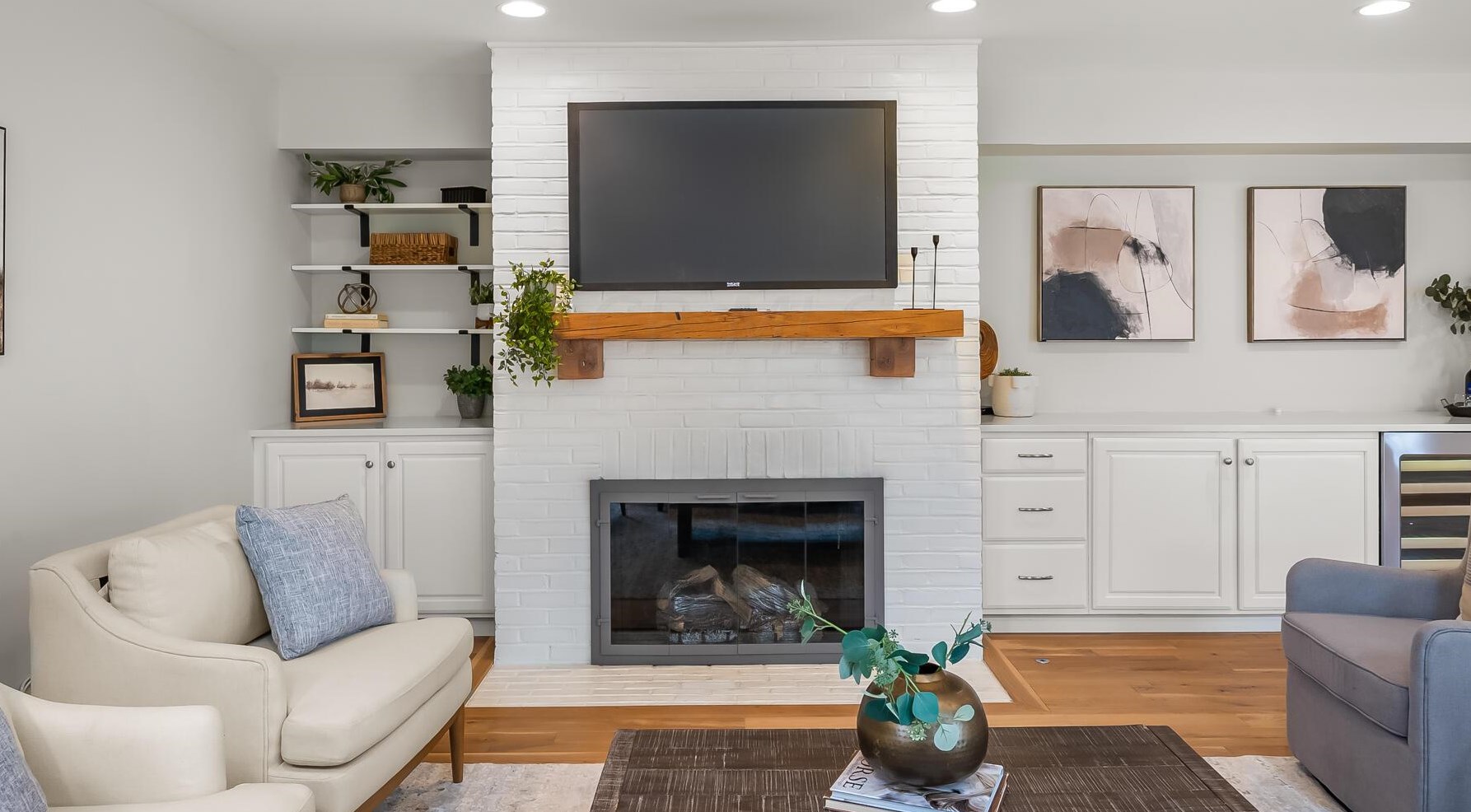 4162 Squires Ln, Columbus OH  43220-3949 exterior