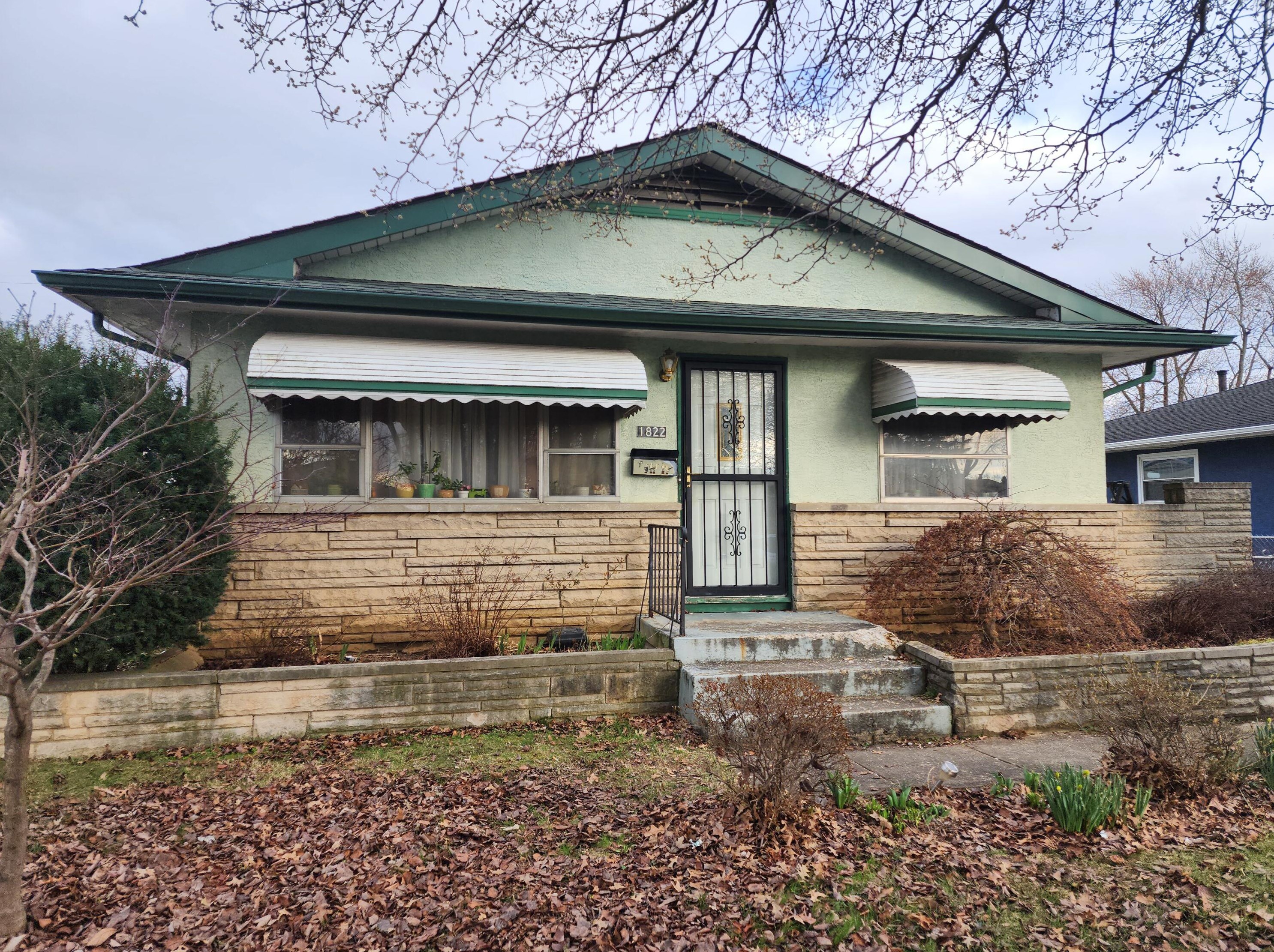 1822 Mareco Pl, Columbus, OH 43207-1547