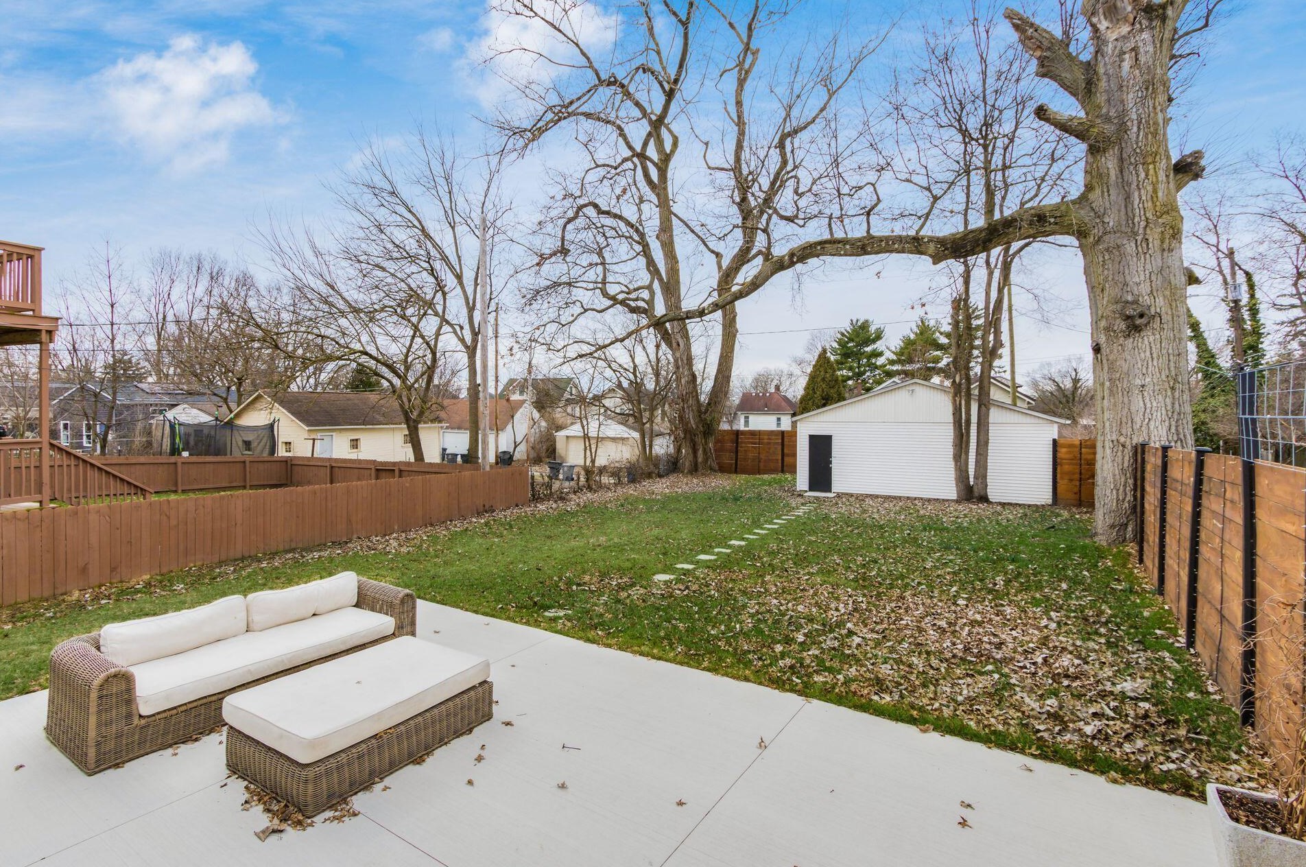 2871 Findley Ave, Columbus OH  43202-2319 exterior