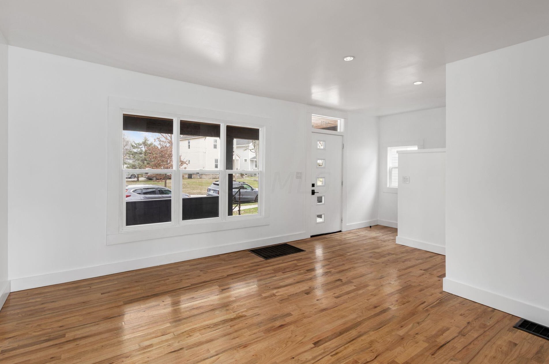 2871 Findley Ave, Columbus OH  43202-2319 exterior