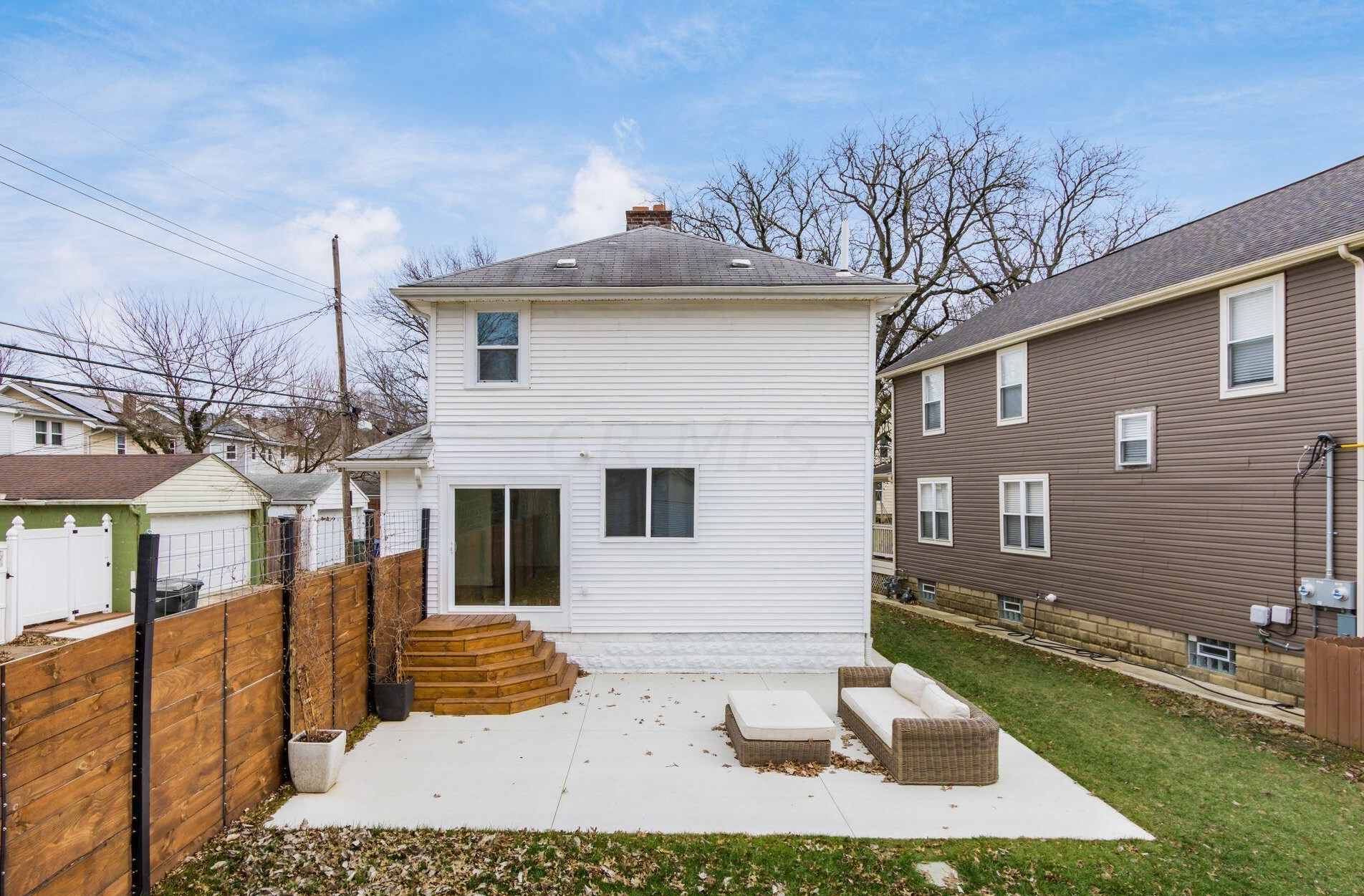 2871 Findley Ave, Columbus OH  43202-2319 exterior