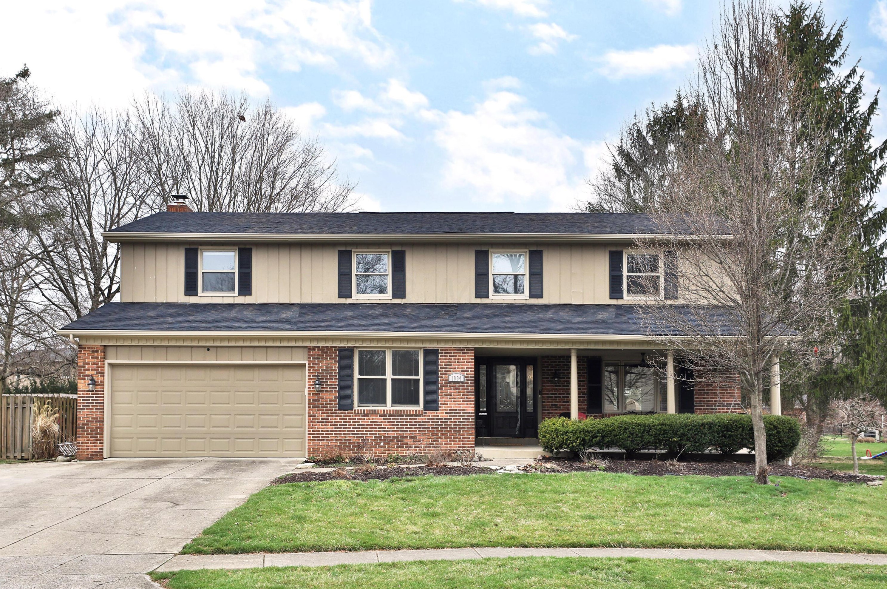 1034 Loch Ness Ave, Columbus, OH 43085-2959