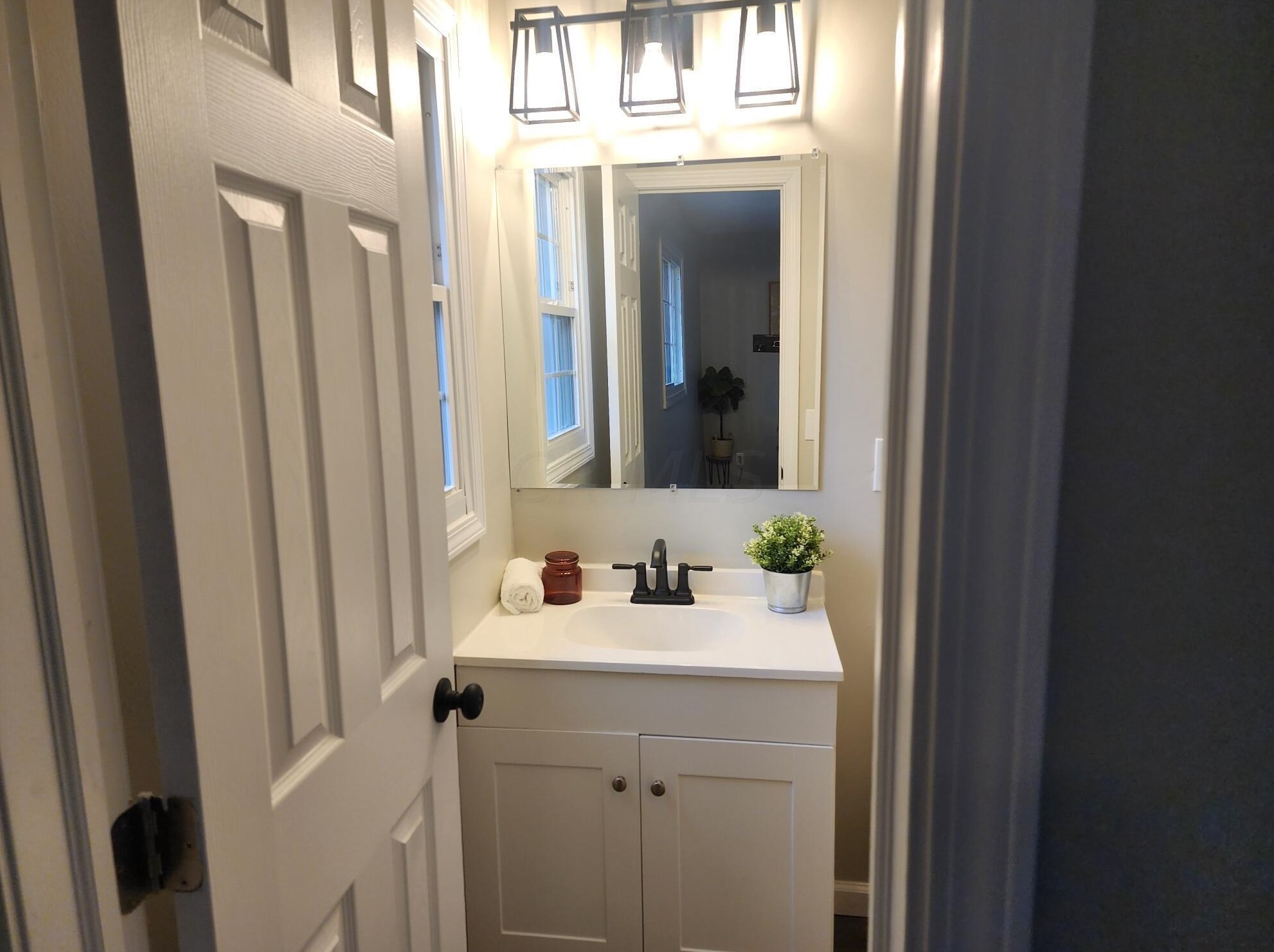 6135 Sharon Woods Blvd, Columbus OH  43229-2111 exterior