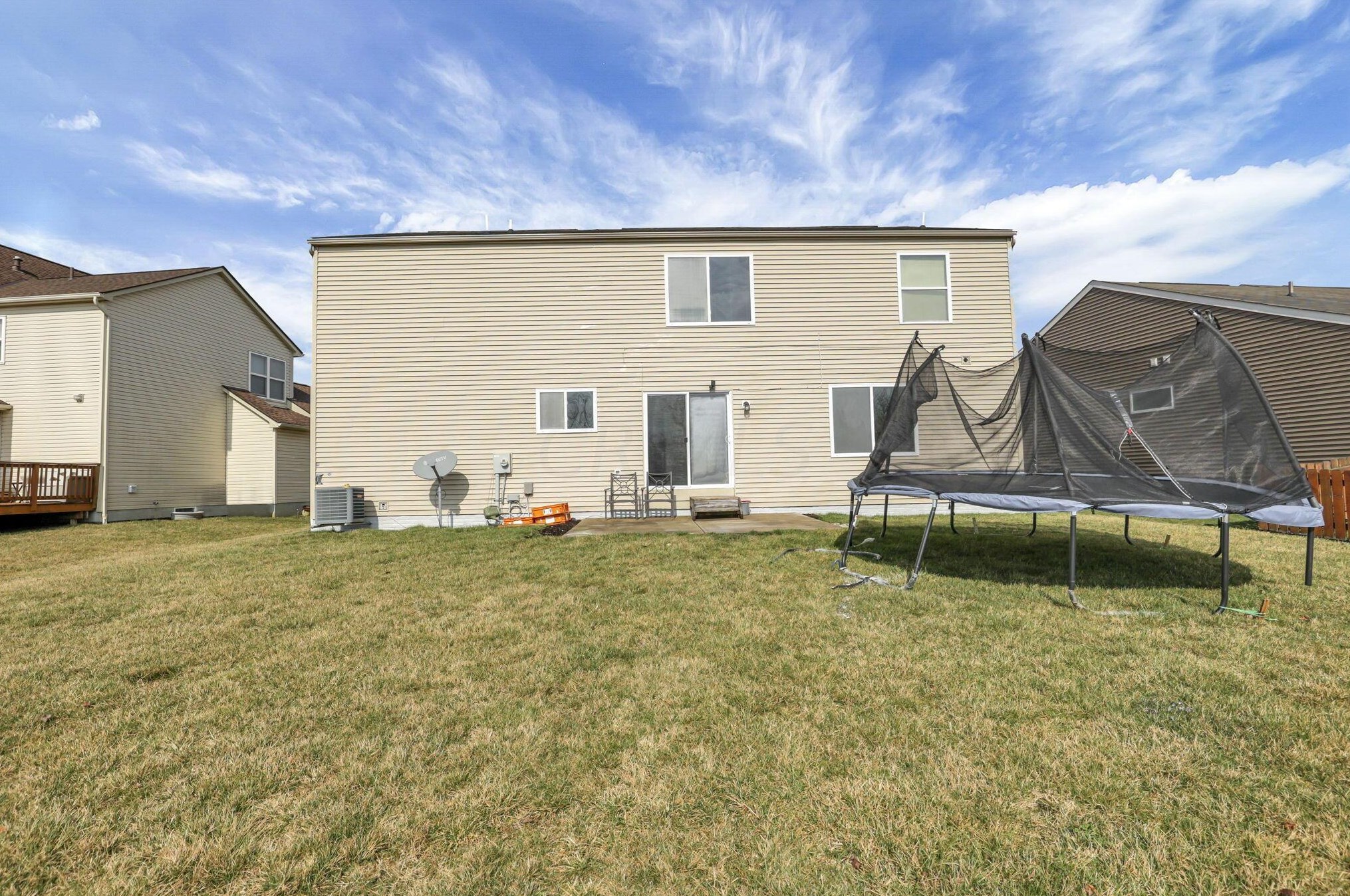 1571 Morrison Farms Dr, Blacklick OH  43004-9091 exterior
