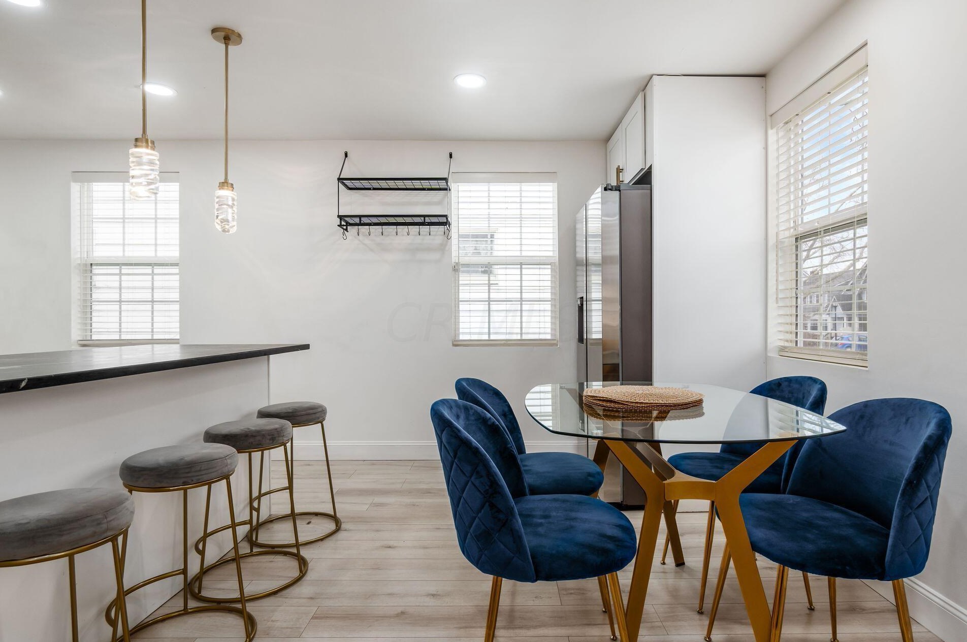 1095 Kelton Ave, Columbus OH 43206-1725 exterior