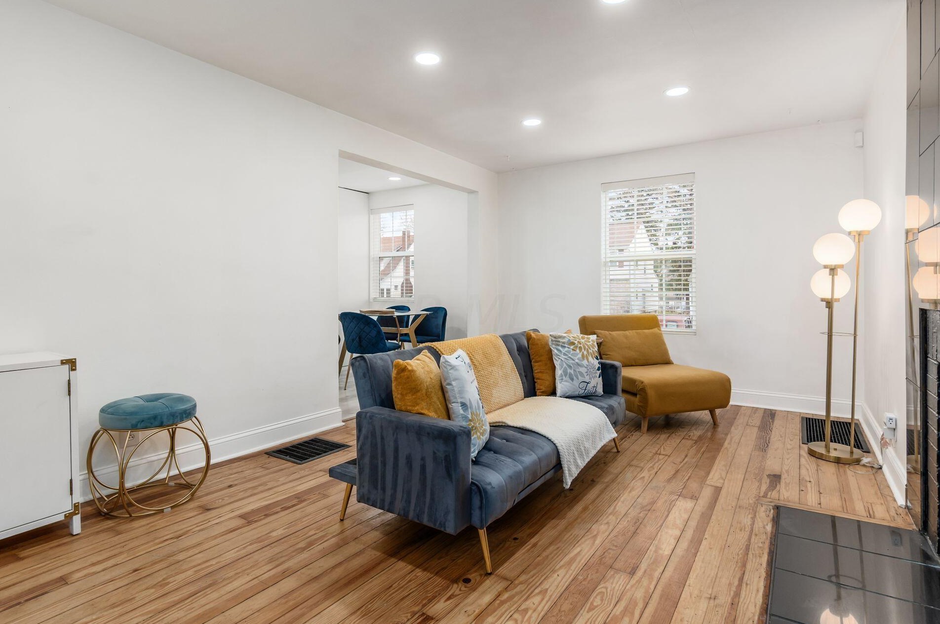 1095 Kelton Ave, Columbus OH 43206-1725 exterior