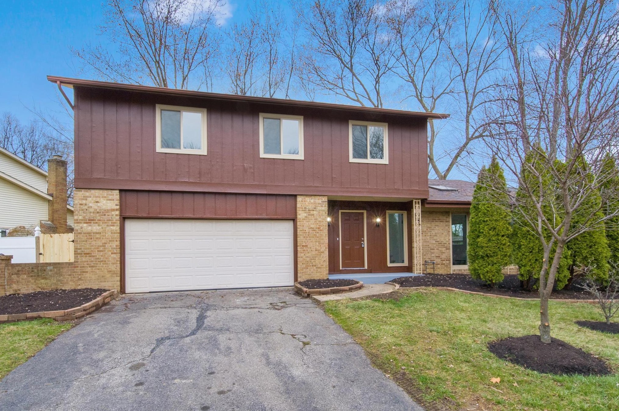 6551 Hearthstone Ave, Columbus, OH 43229-1440
