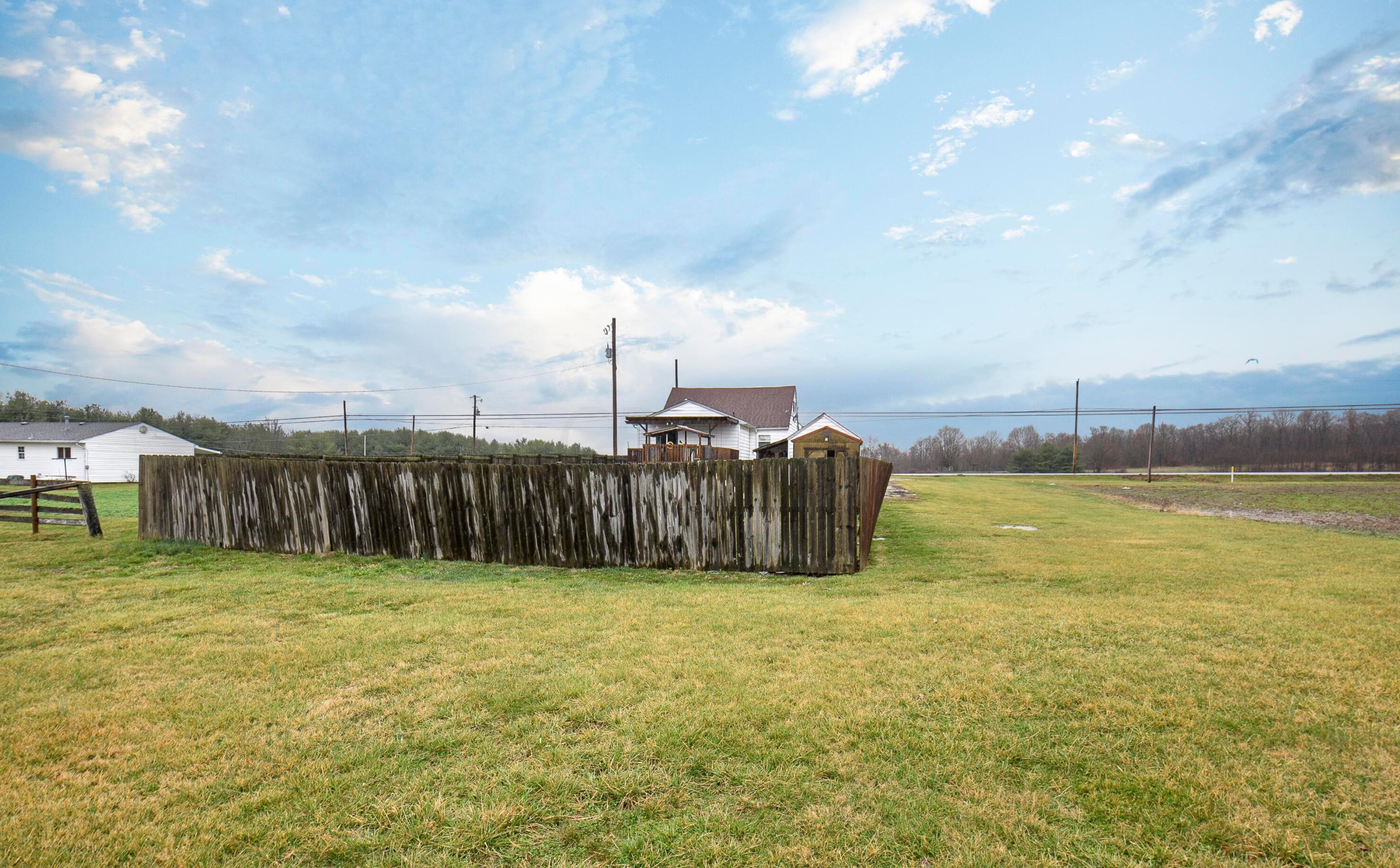 5369 Cincinnati Zanesville Rd, Lancaster OH  43130-9386 exterior