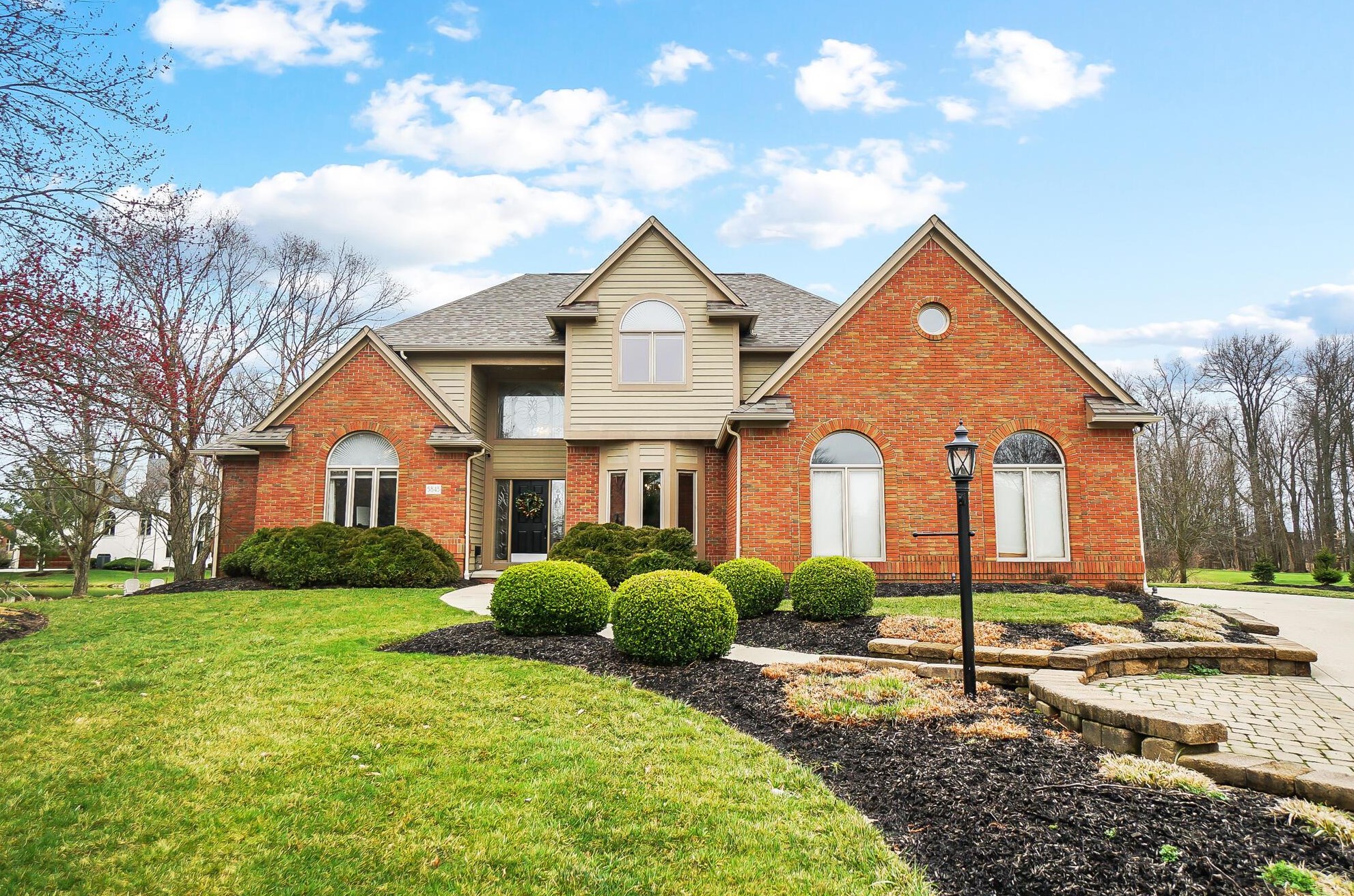 5845 Heron Ct, Westerville, OH 43082-8275