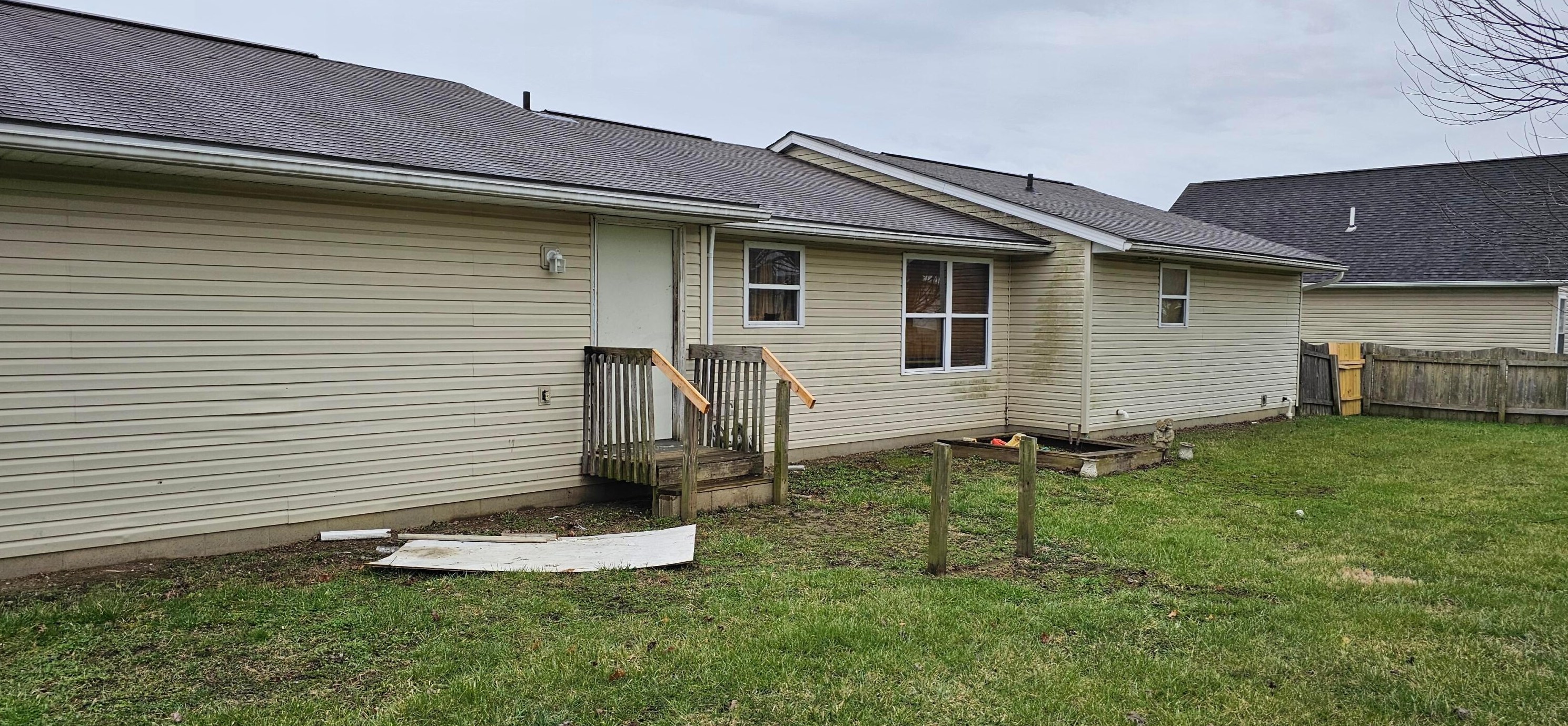 2471 Seville St, Lancaster, OH 43130